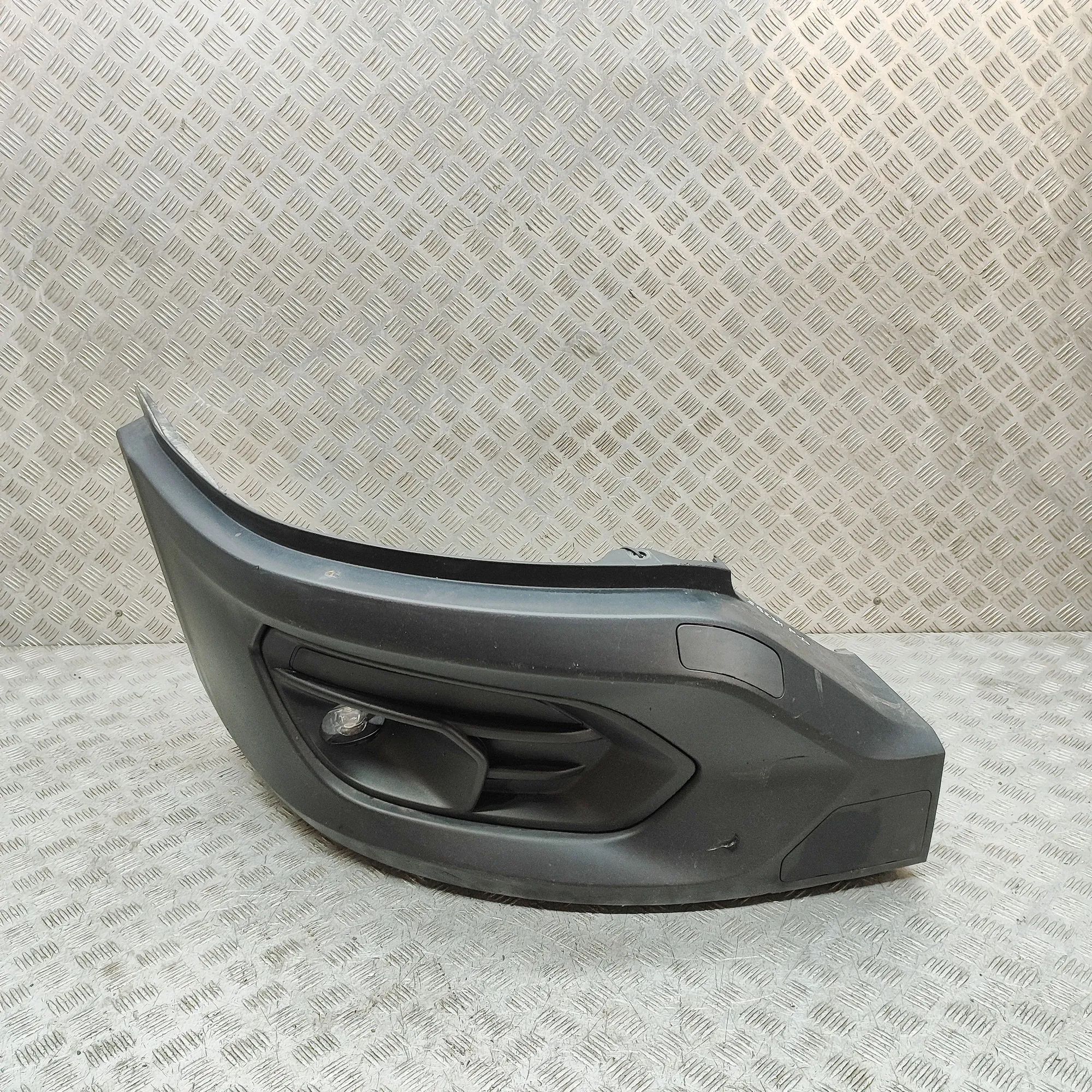 Iveco Daily Front bumper right corner Front bumper right corner — IVECO DAILY (VI Fla...