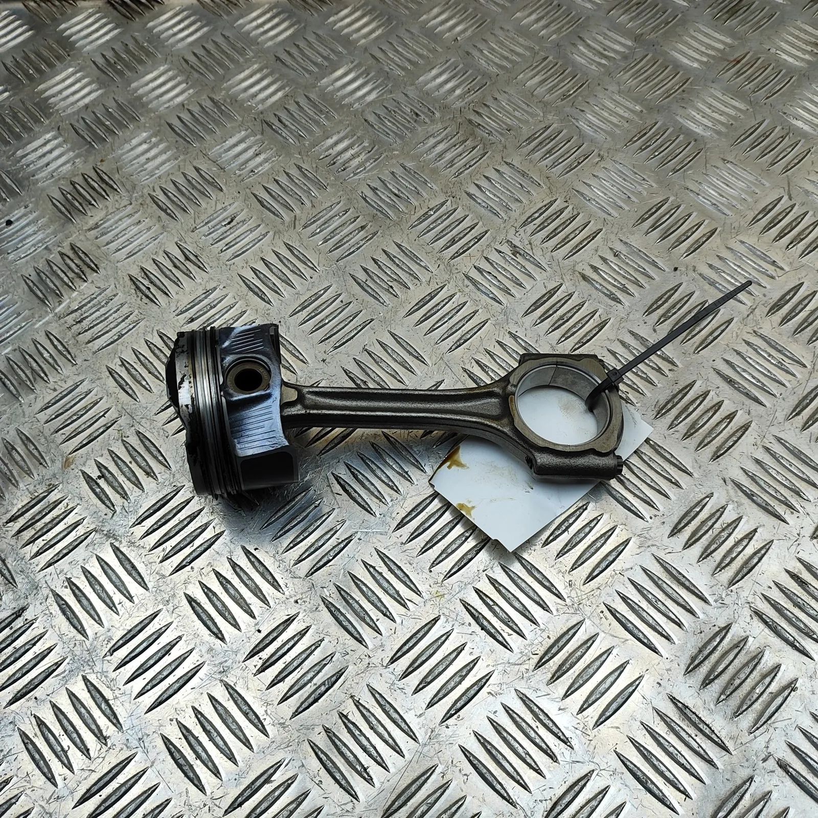 Citroen C3 Piston Piston — CITROEN C3 (III SX) (2016-...) — 16108...