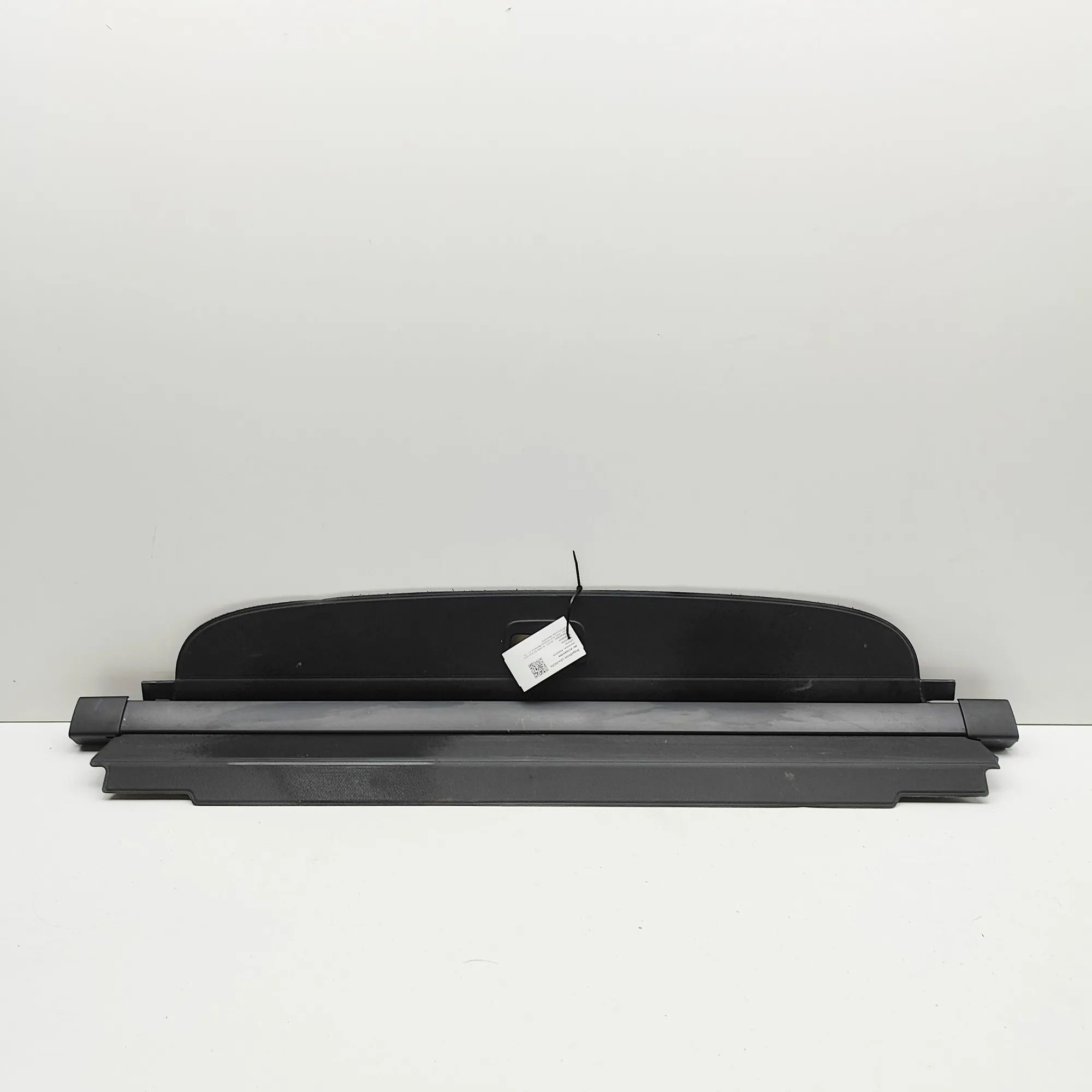 Skoda Octavia Retractable luggage cover Retractable luggage cover — SKODA OCTAVIA (III ...