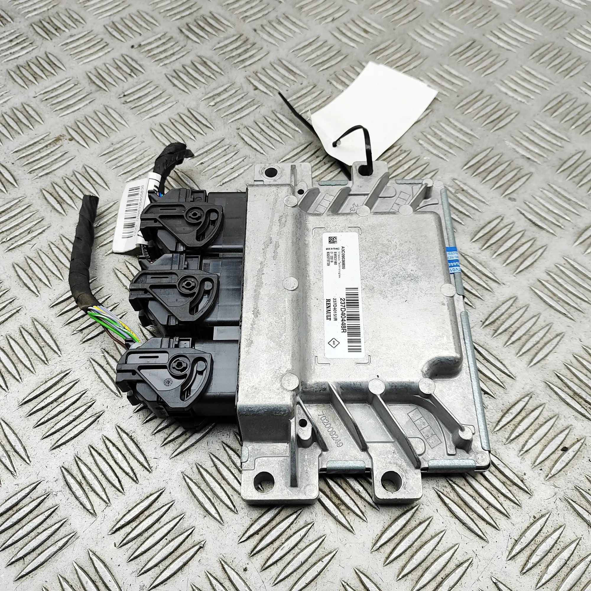 Smart ForTwo Engine Control Unit Engine Control Unit — SMART FORTWO (Coupe 453) ...