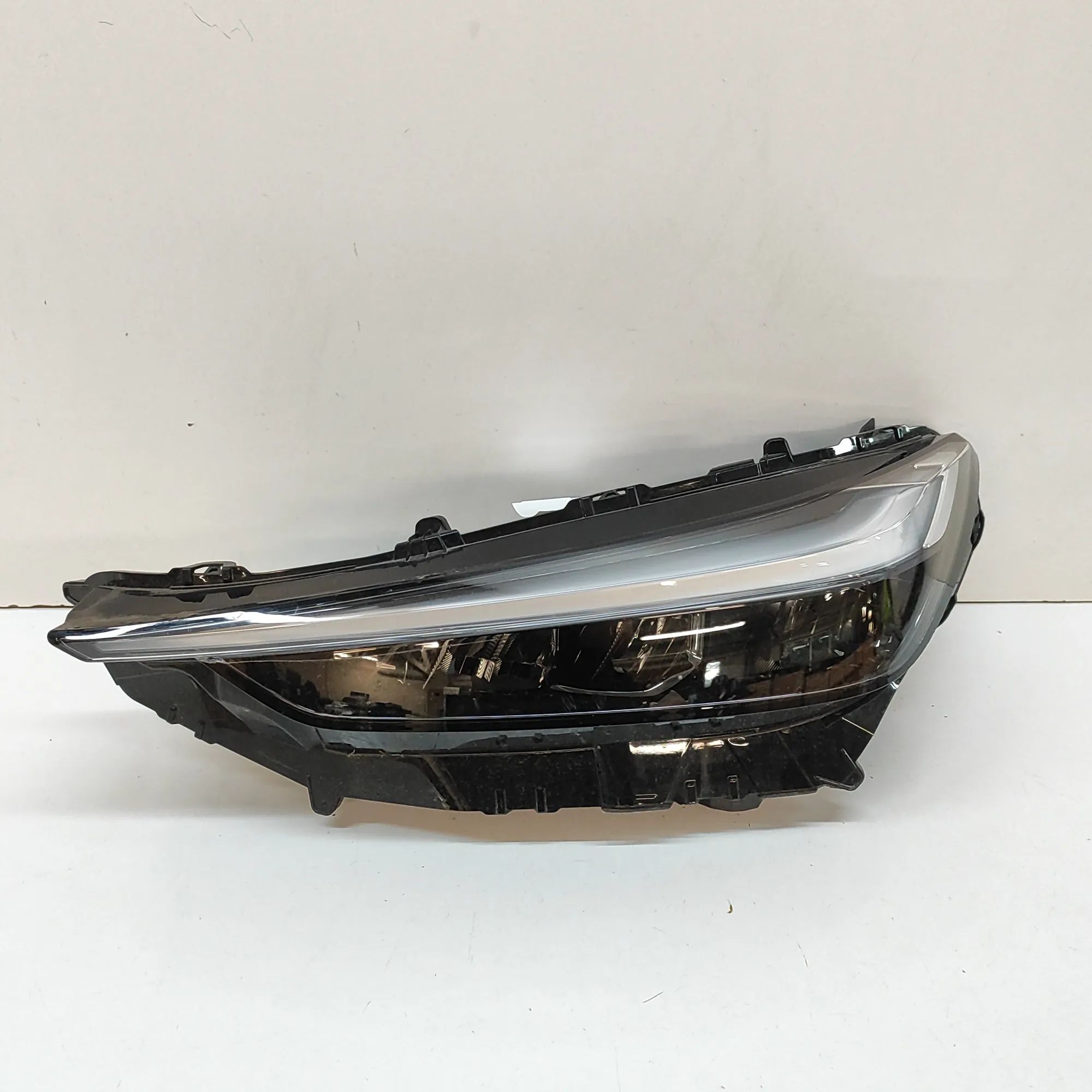 Honda HR-V / e:Ny1 Front Left Headlight