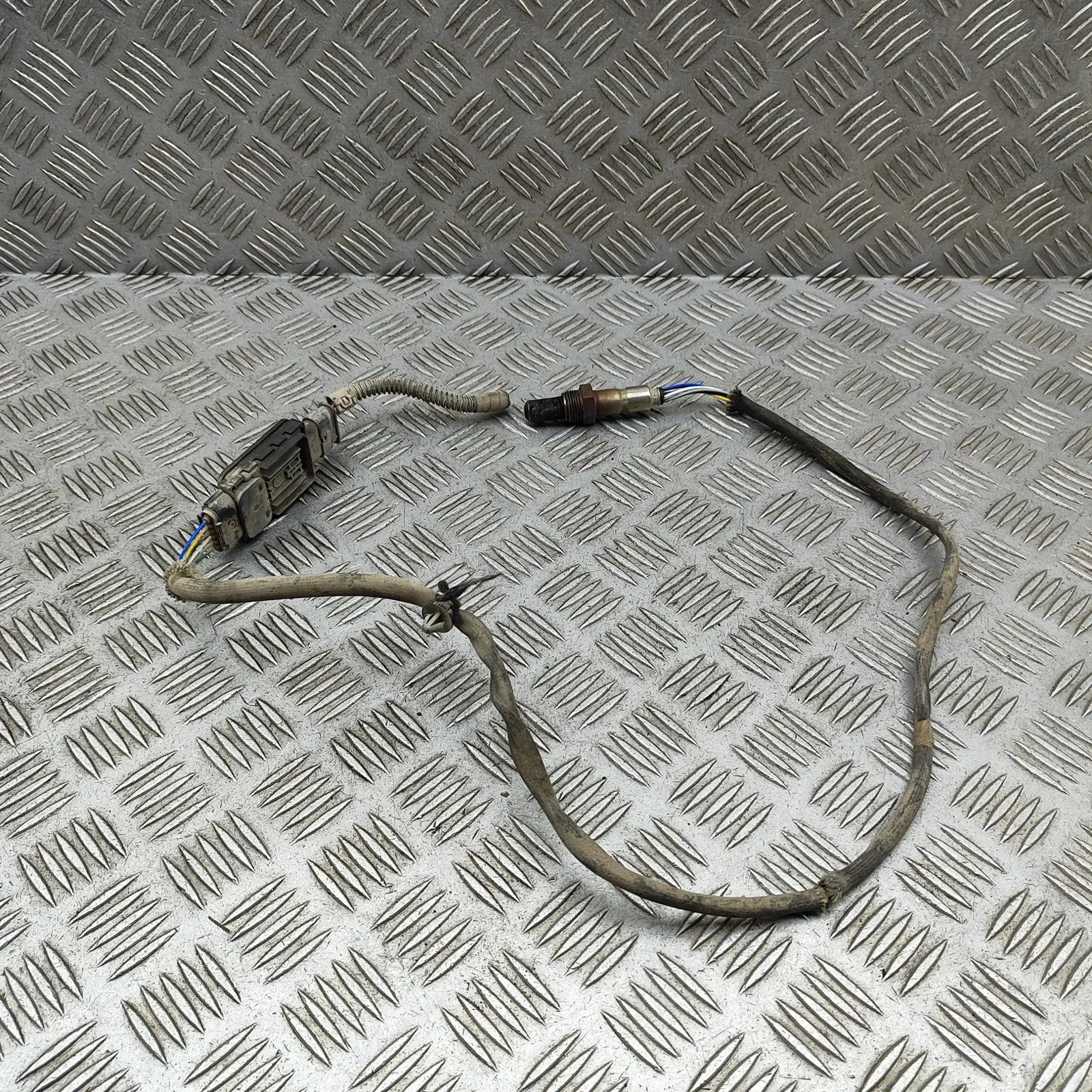 Volkswagen Transporter (T6, Caravelle, Multivan) Lambda Oxygen Sensor Lambda Oxygen Sensor — VW TRANSPORTER (VI T6 Va...