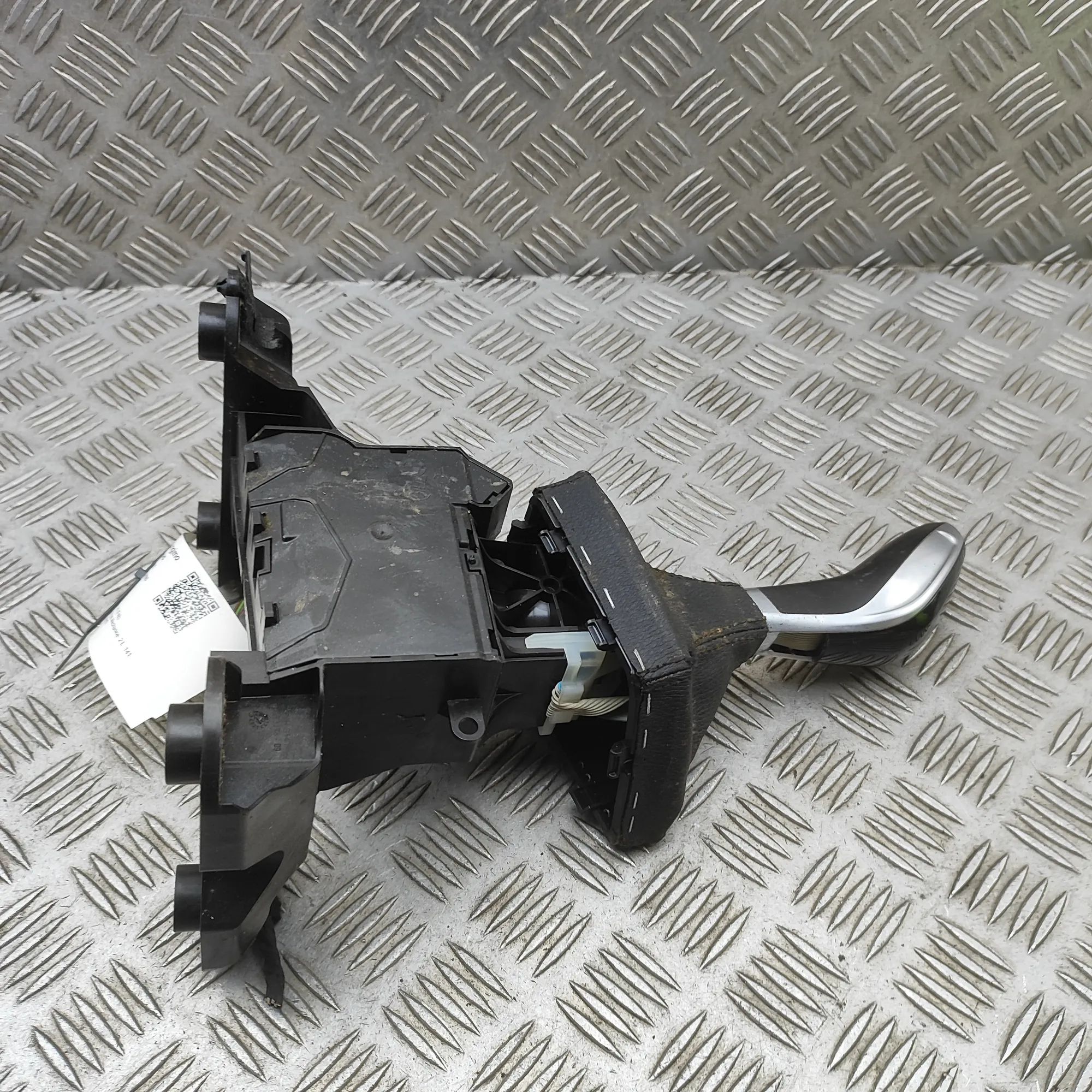 BMW X1 (F48) Gear Shifting Mechanism Gear Shifting Mechanism — BMW X1 (F48) (2014-20...