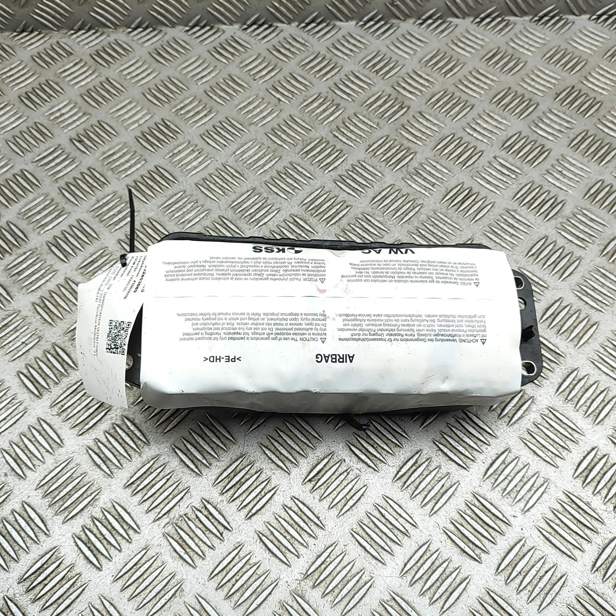 Volkswagen Transporter (T6, Caravelle, Multivan) Dashboard Safety Bag SRS Dashboard Safety Bag SRS — VW TRANSPORTER (VI T...