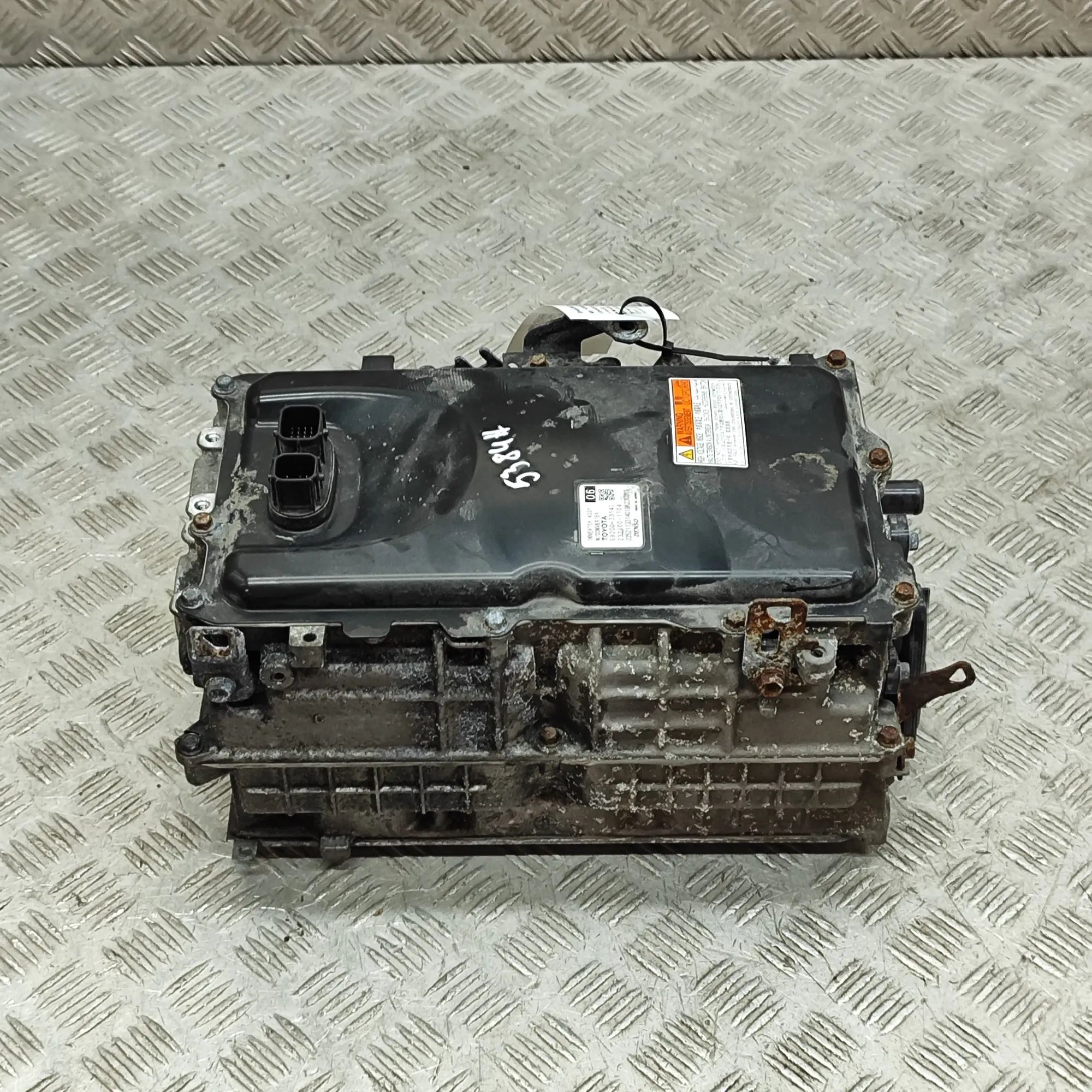 Toyota RAV4 (XA40) Invertteri Inverter — TOYOTA RAV (4 V XA50) (2018-...) — G...