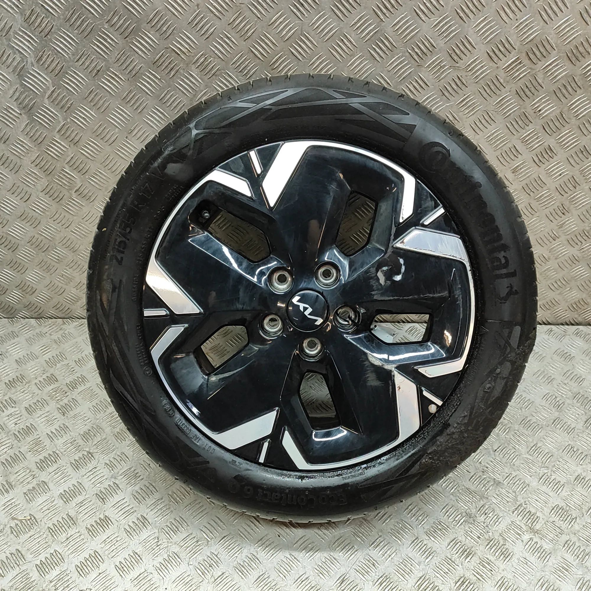 Kia Niro Alloy Wheel Alloy wheel — KIA NIRO (II) (2022-...) — 52910-...