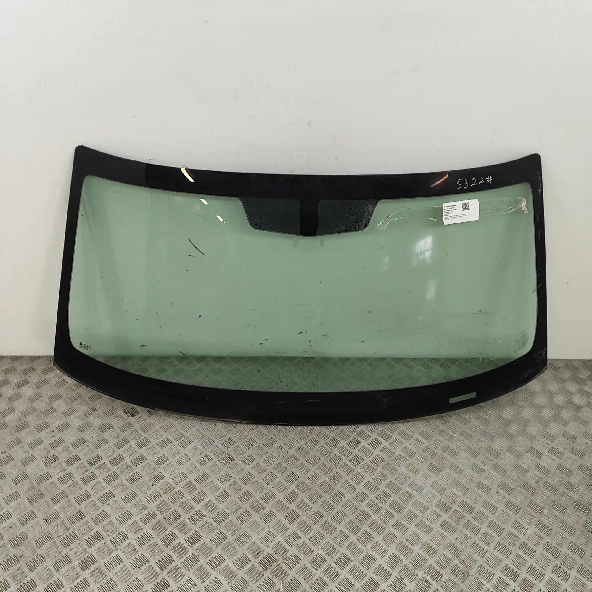 Chevrolet Camaro Front Windshield Front Windshield — CHEVROLET CAMARO (2009-2015)...