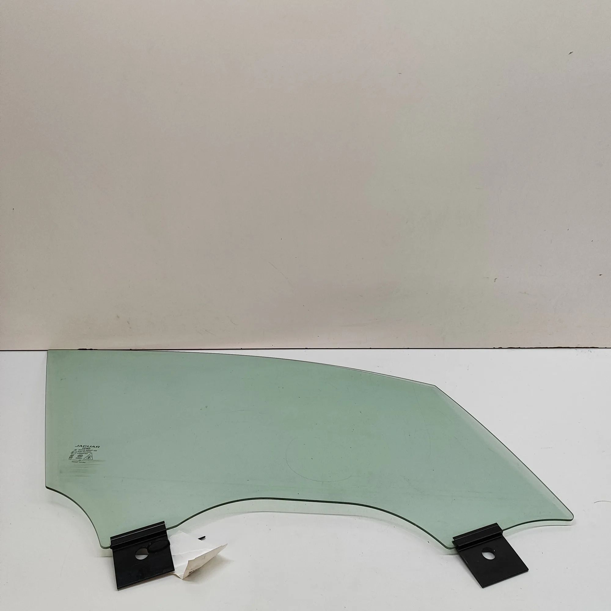Jaguar I-Pace Front Right Door Window Front Right Door Window — JAGUAR I-PACE (X590) ...