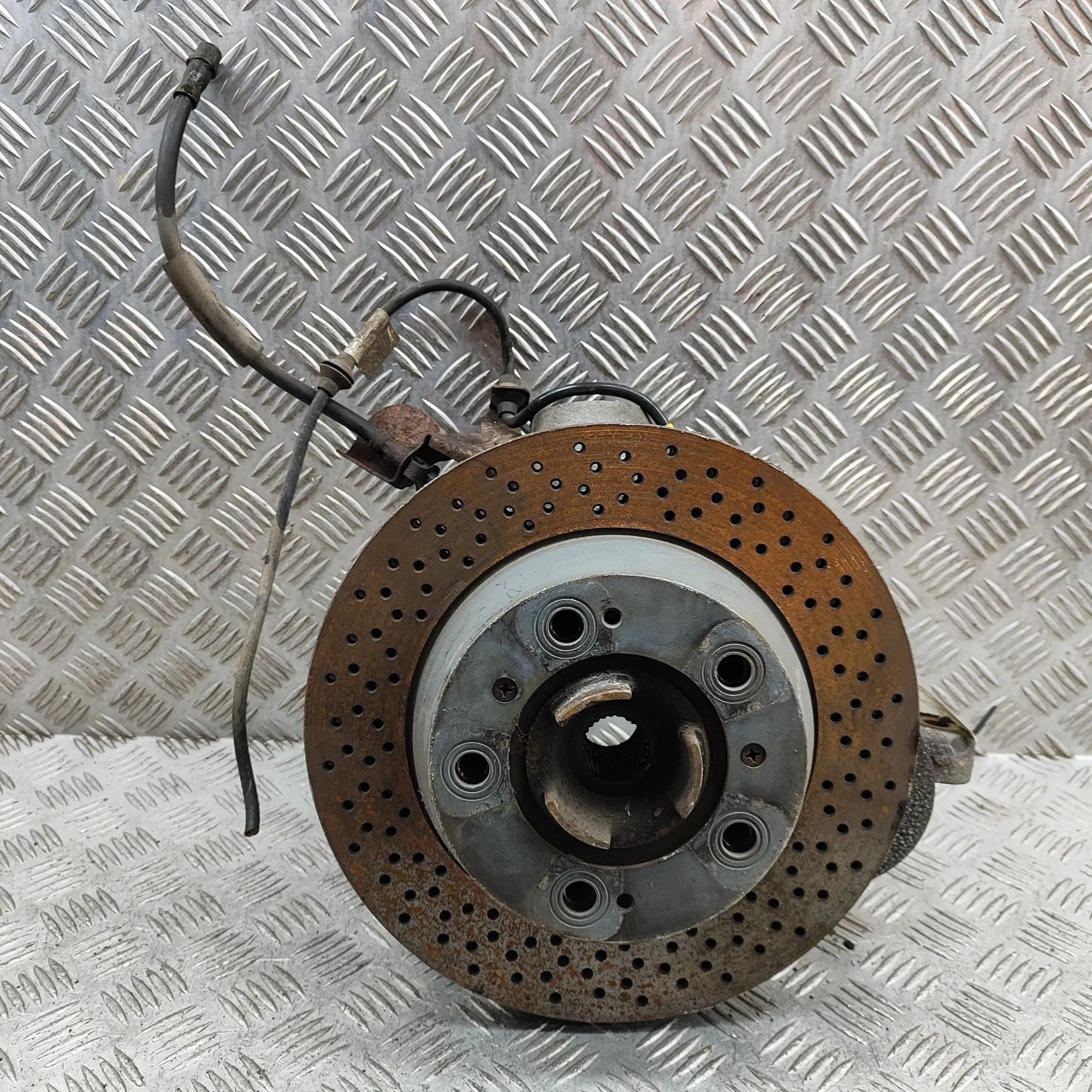 Porsche Boxster (987) Rear Left Wheel Hub Spindle Rear Left Wheel Hub Spindle — PORSCHE BOXSTER (...