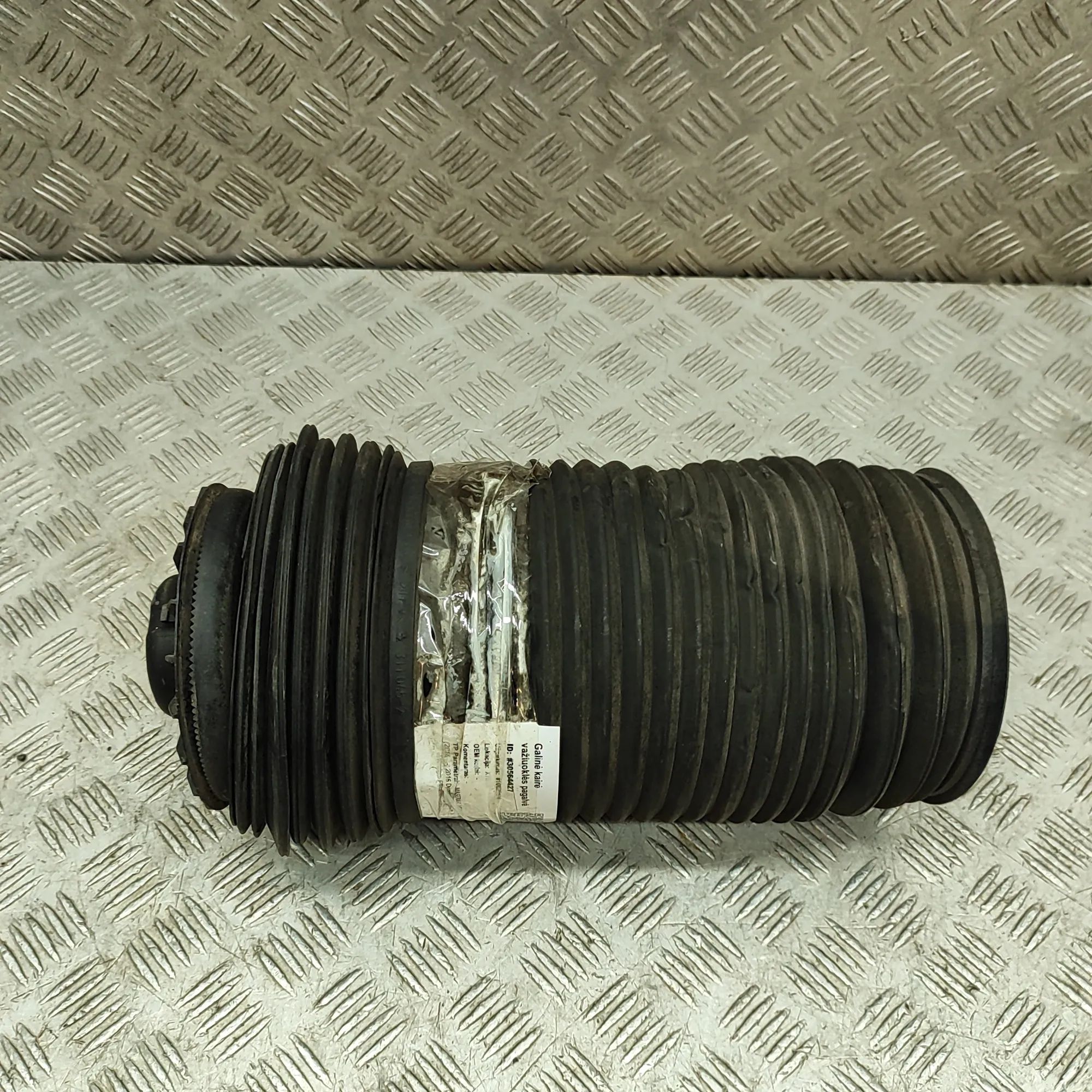 Maserati Levante Rear Left Air Suspension Spring Bag Rear Left Air Suspension Spring Bag — MASERATI ...