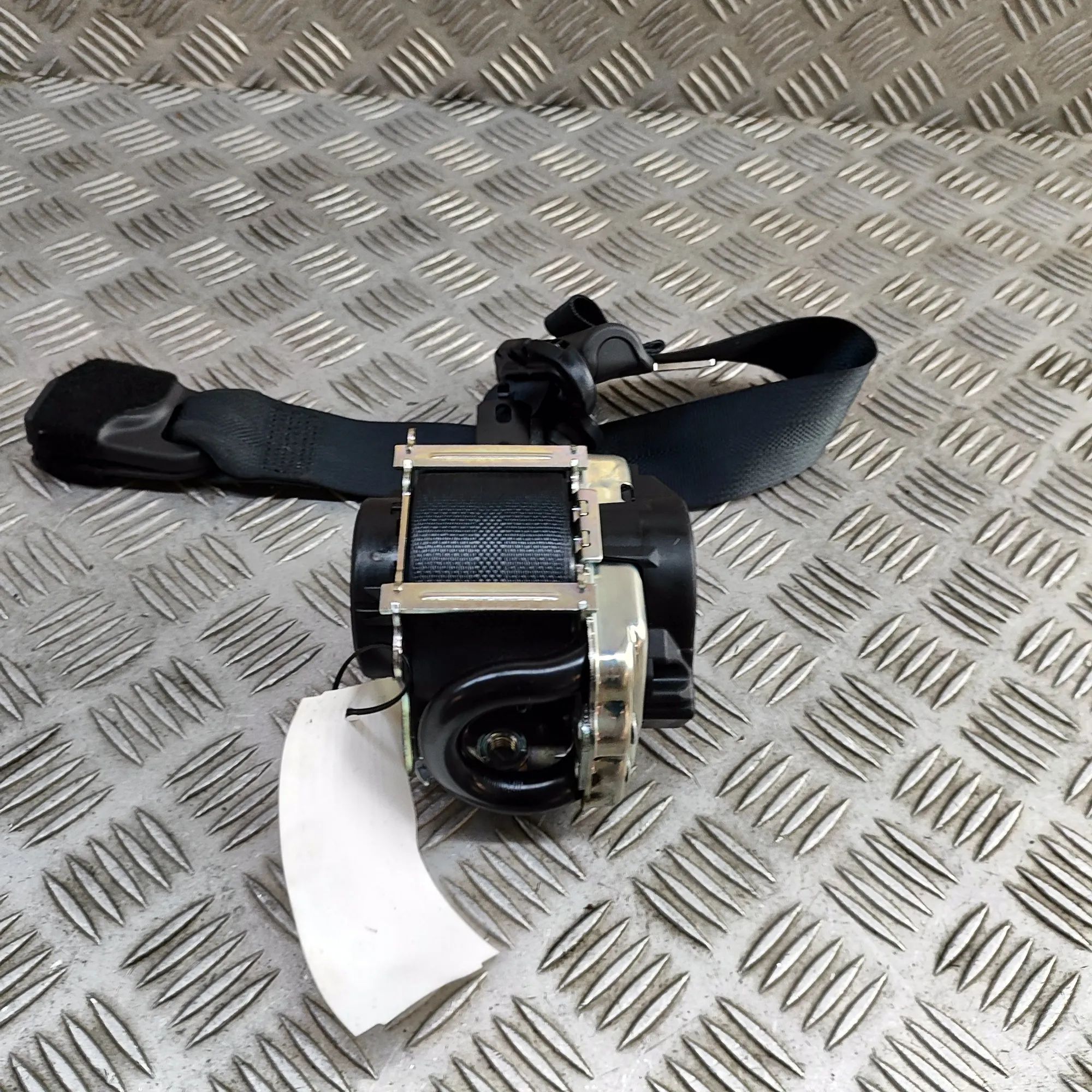 Nissan Juke Front Left Seatbelt Front Left Seatbelt — NISSAN JUKE (F16) (2019-....