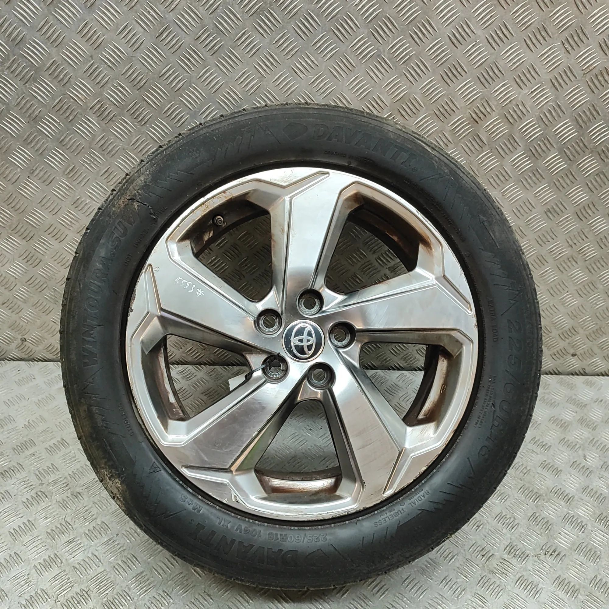Toyota RAV4 (XA40) Alloy Wheel Alloy wheel — TOYOTA RAV (4 V A5, H5) (2020-......