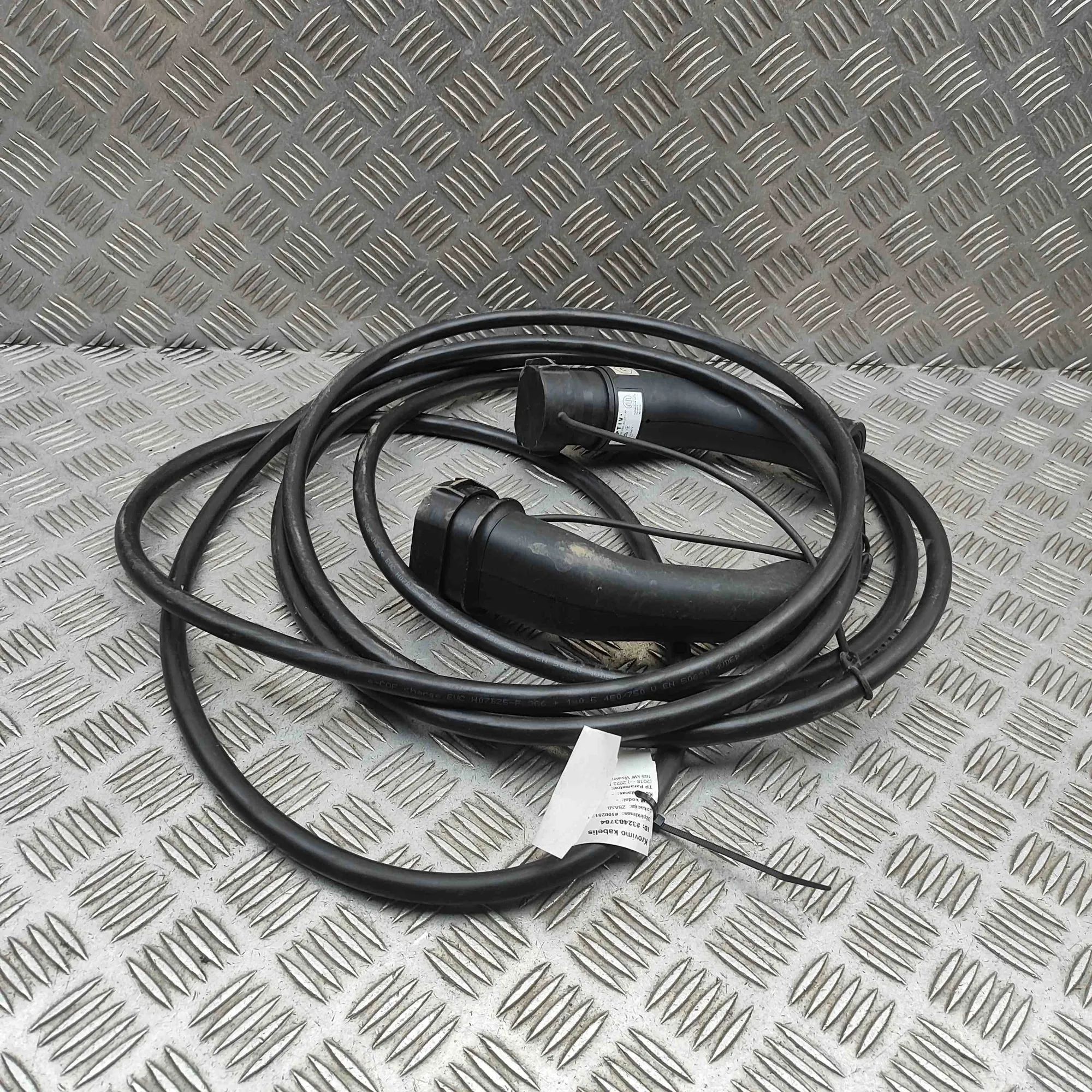 Citroen C5 Aircross Battery Charging Cable Battery charging cable — CITROEN C5 (AIRCROSS) ...