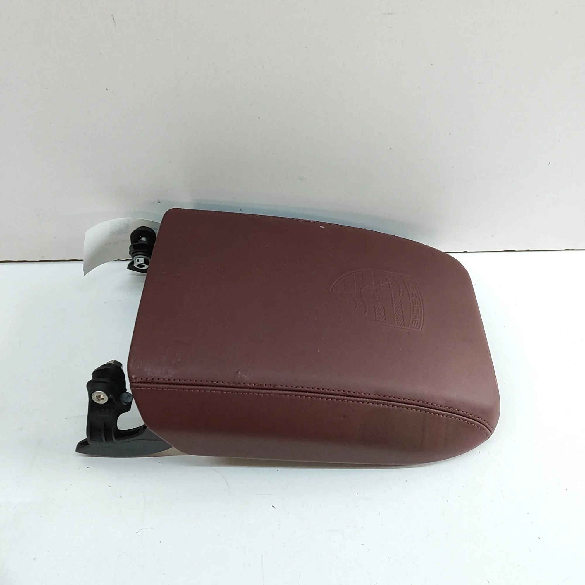 Porsche Cayenne Käsinoja Armrest — PORSCHE CAYENNE (Coupe 9YB) (2019-......