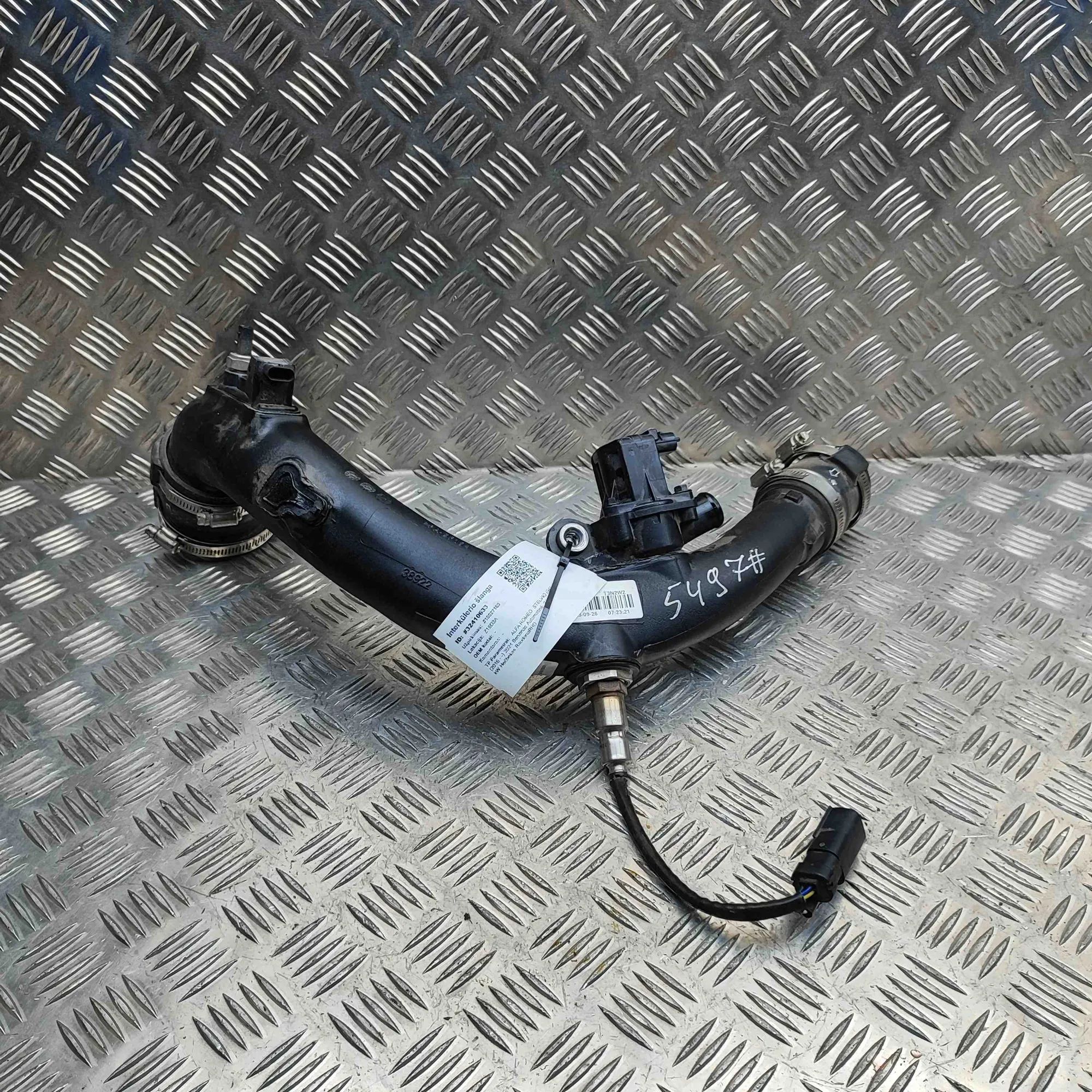 Alfa-Romeo Stelvio Intercooler Hose Pipe Intercooler Hose Pipe — ALFA ROMEO STELVIO (949...