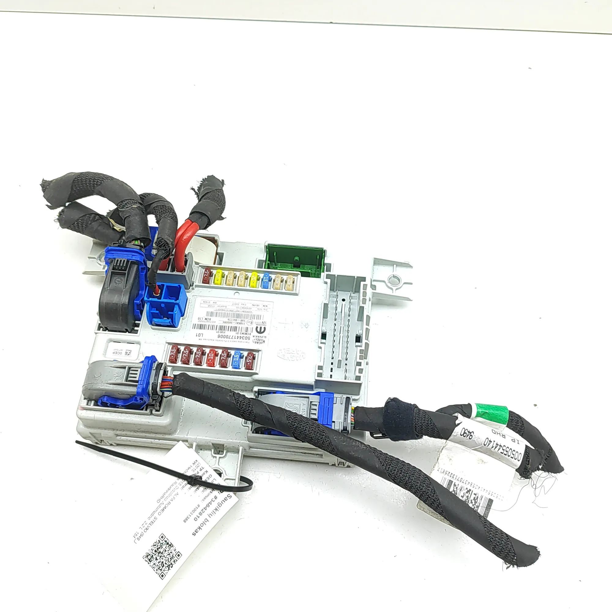 Alfa-Romeo Stelvio Comfort Control Unit Comfort Control Unit — ALFA ROMEO STELVIO (949_...