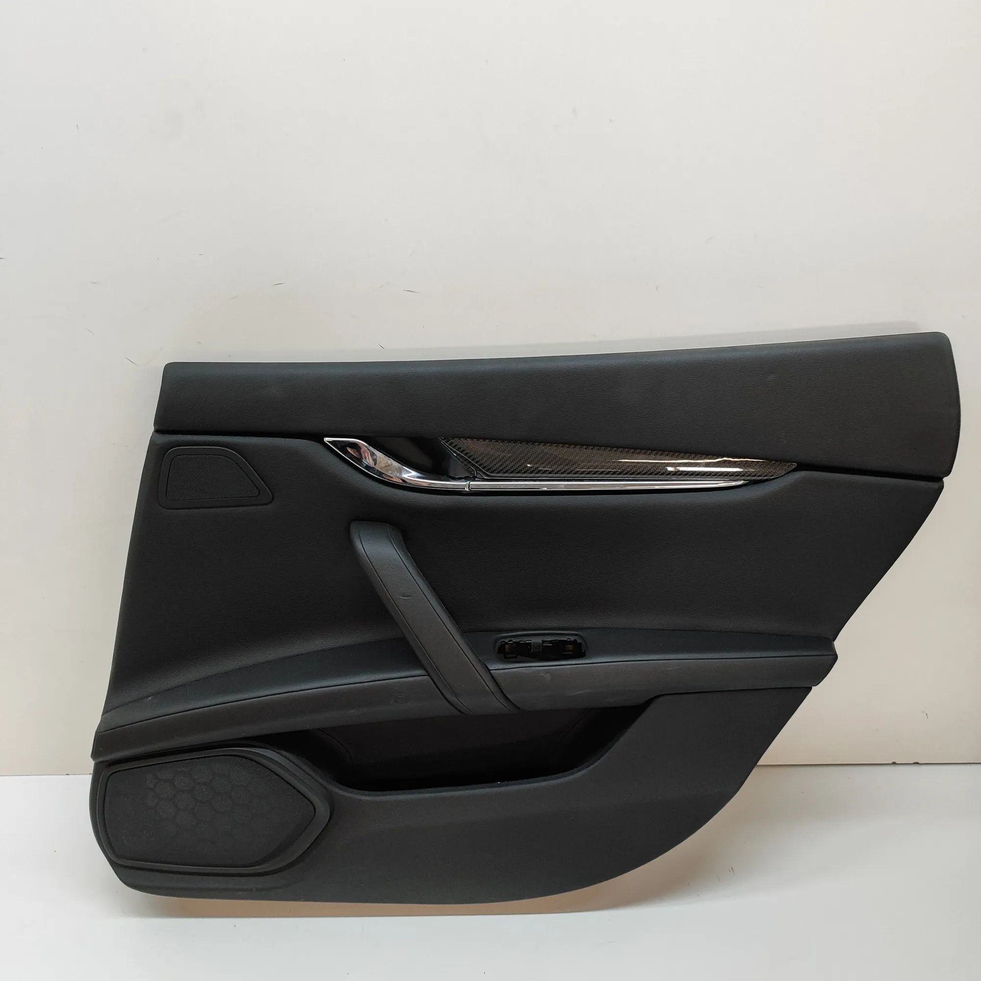 Maserati Quattroporte Rear Right Door Panel Rear Right Door Panel — MASERATI QUATTROPORTE (...