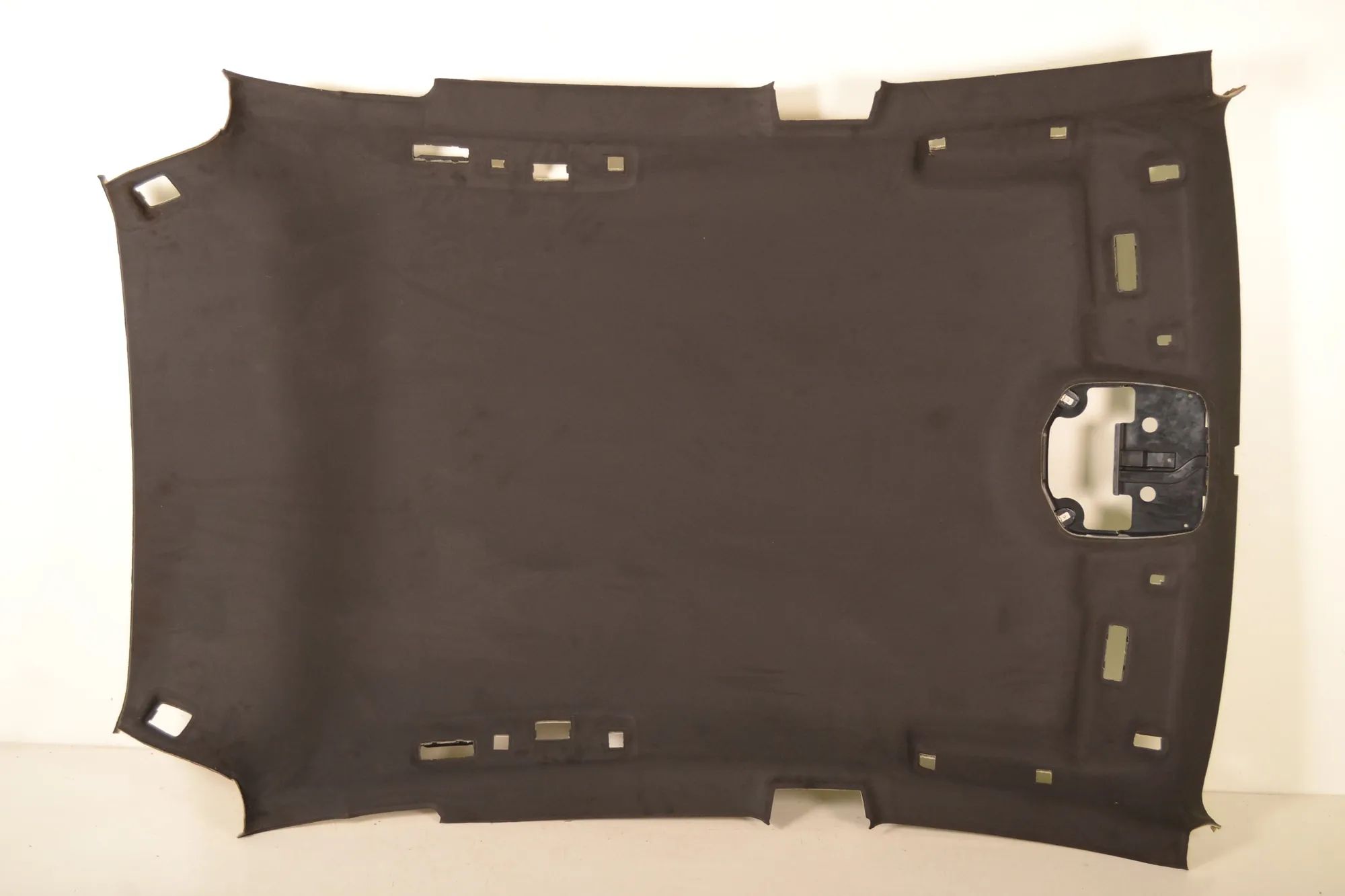 Maserati Levante Roof Headliner Roof Headliner — MASERATI LEVANTE (SUV M161) (2...