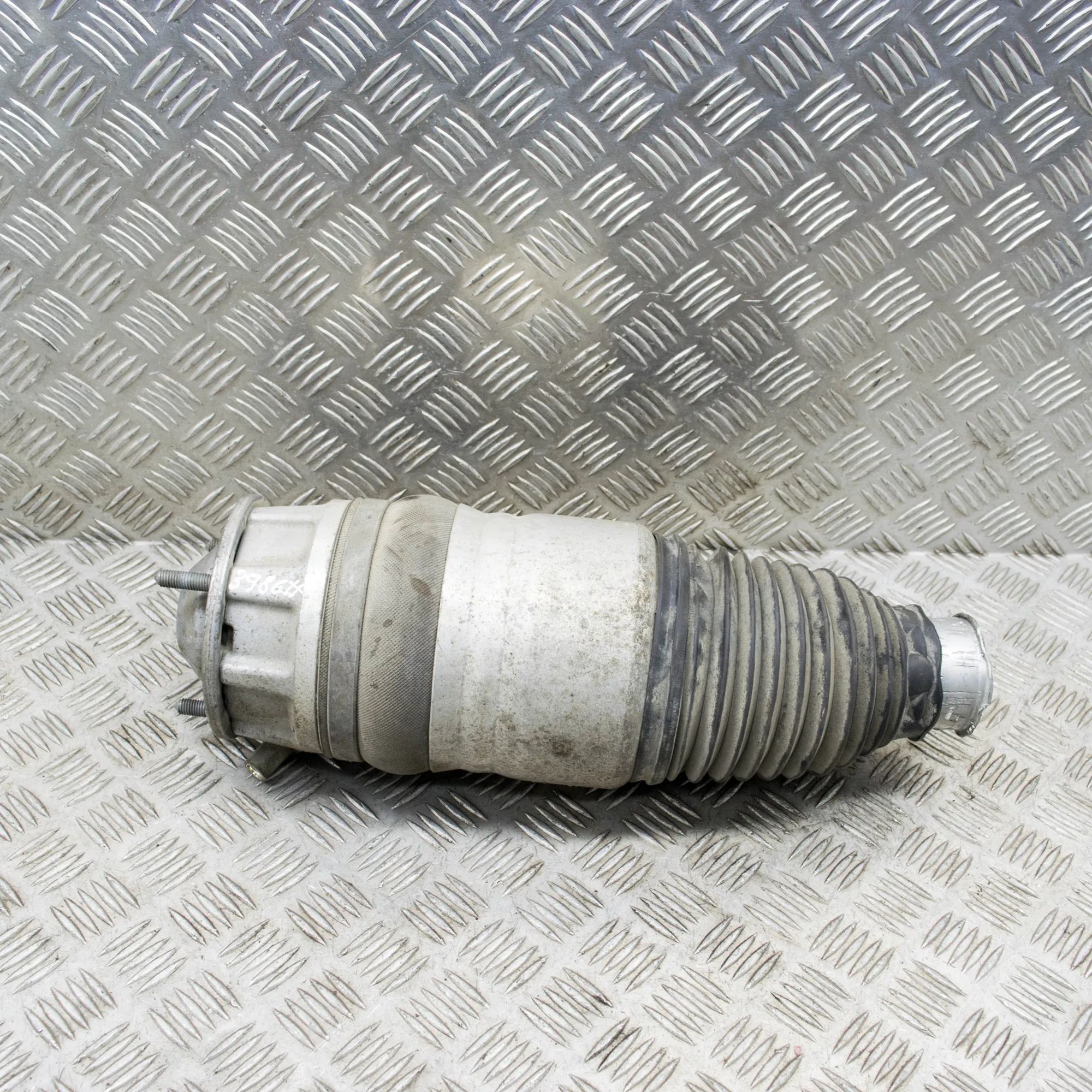 Porsche Cayenne Front Right Air Shock Absorber Front Right Air Shock Absorber — PORSCHE CAYENN...