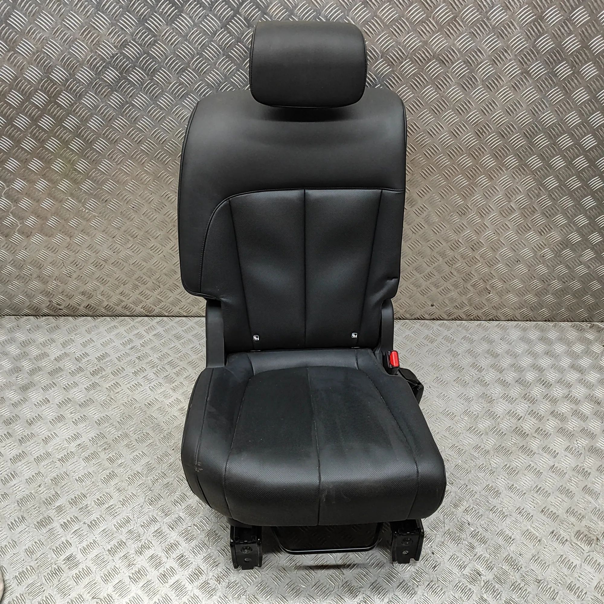 Hyundai Ioniq Rear seat Rear seat — HYUNDAI IONIQ (5 NE) (2020-...) — 8...