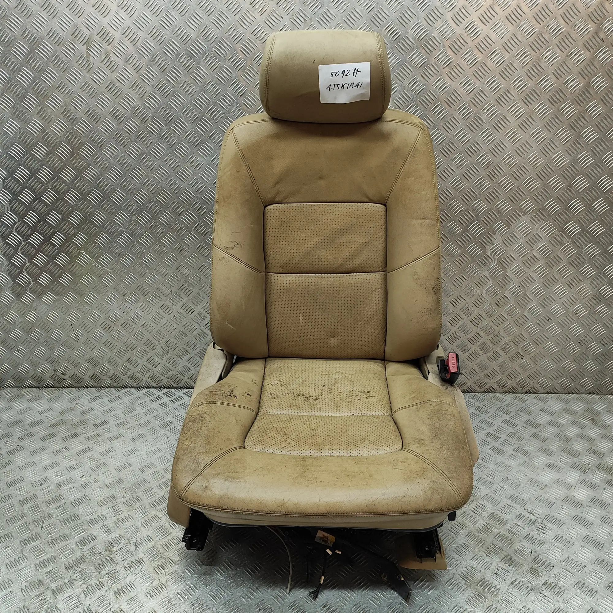 Mercedes-Benz SEC / S Coupe / CL (C140) Front Right Seat Front right seat — MERCEDES BENZ S-CLASS (Coupe...