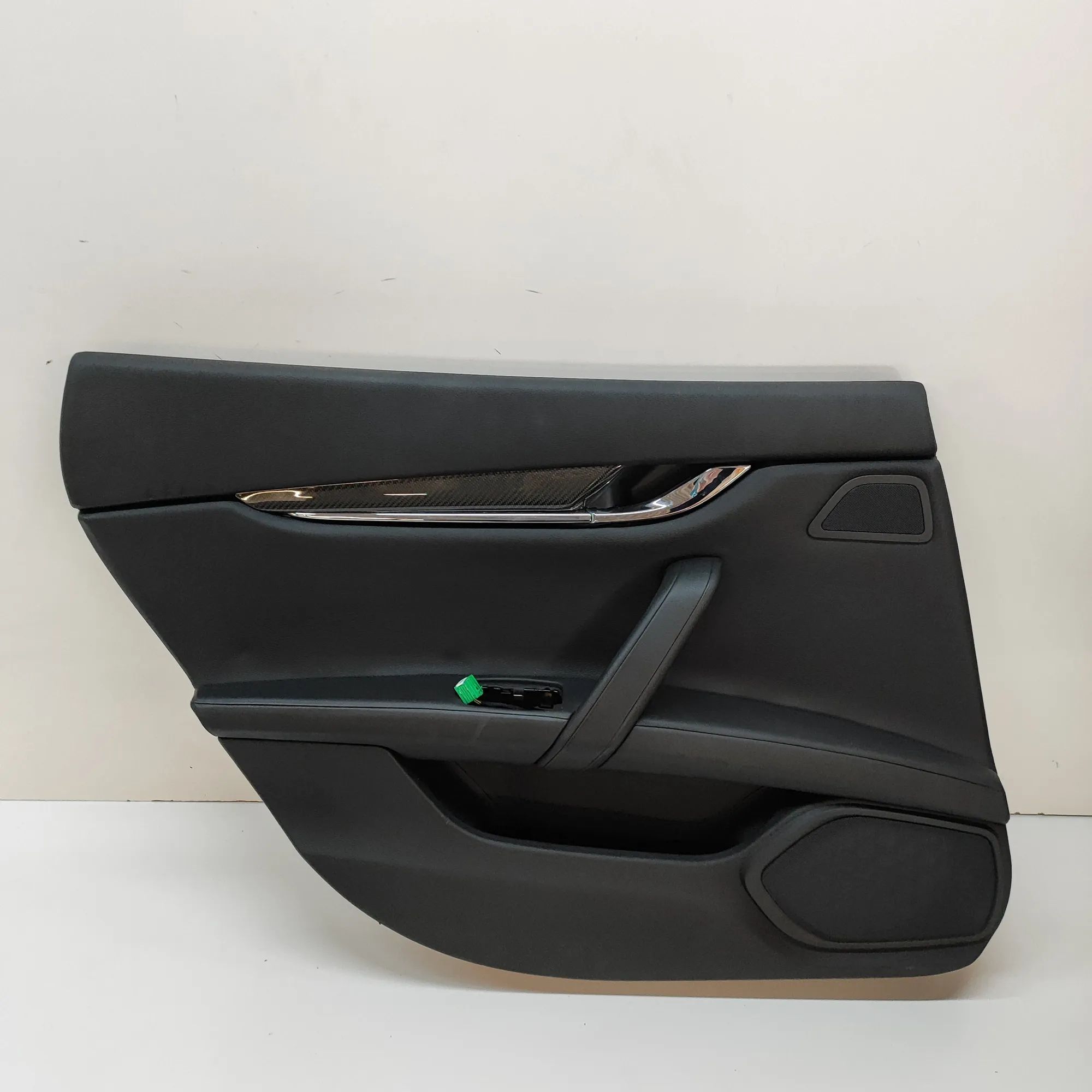 Maserati Quattroporte Rear Left Door Panel Rear Left Door Panel — MASERATI QUATTROPORTE (V...