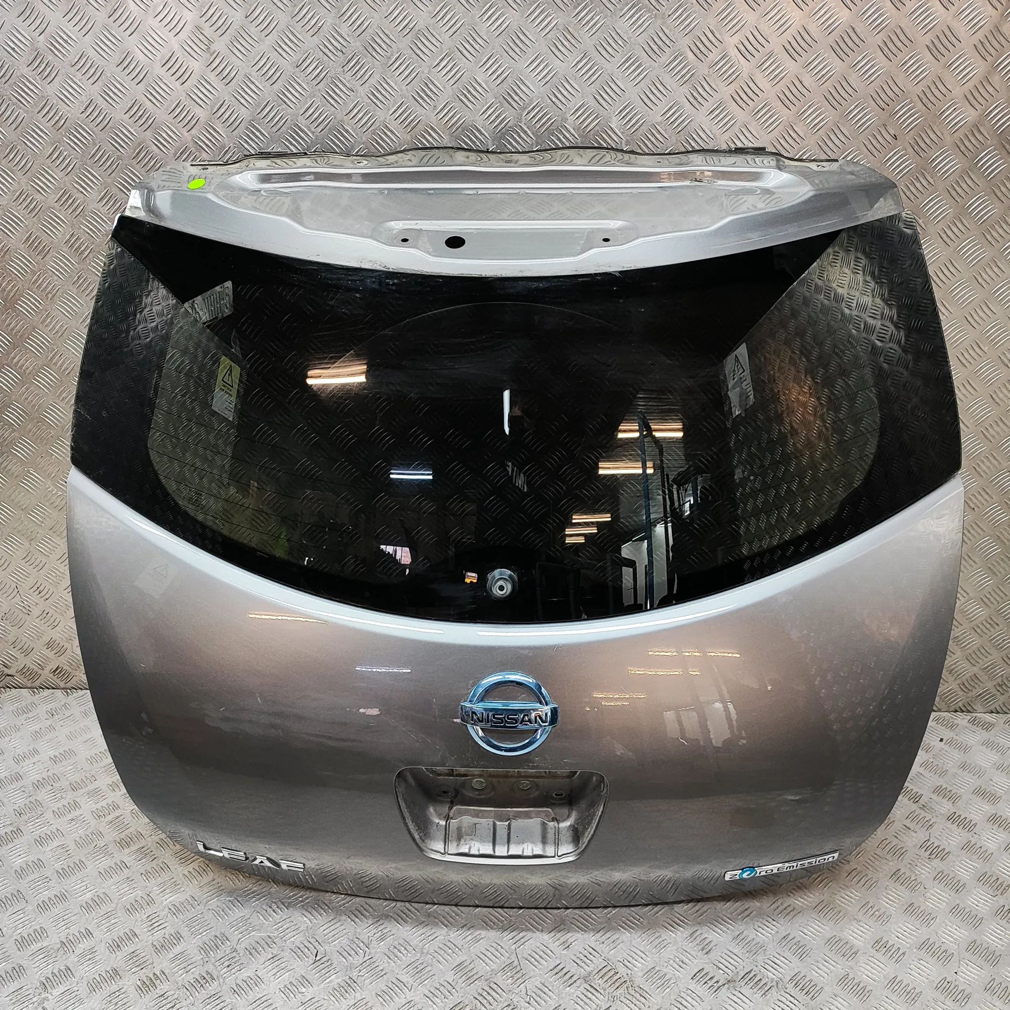 Nissan Leaf Tailgate / boot lid Tailgate / boot lid — NISSAN LEAF (ZE0) (2010-....