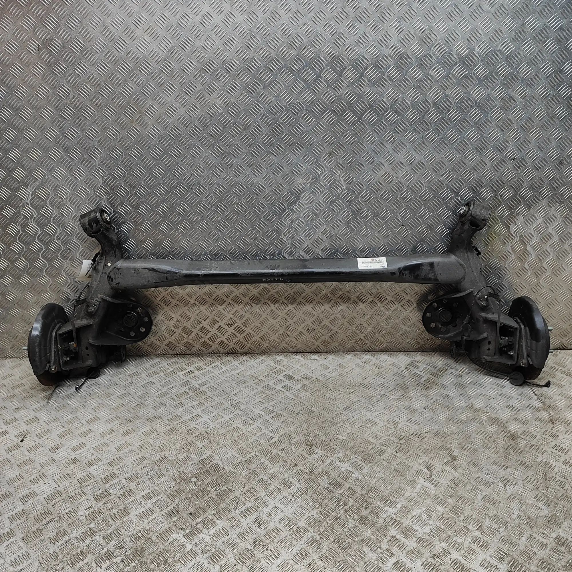 Kia Stonic Rear Axle Rear axle — KIA STONIC (YB) (2017-...) — 55100-...