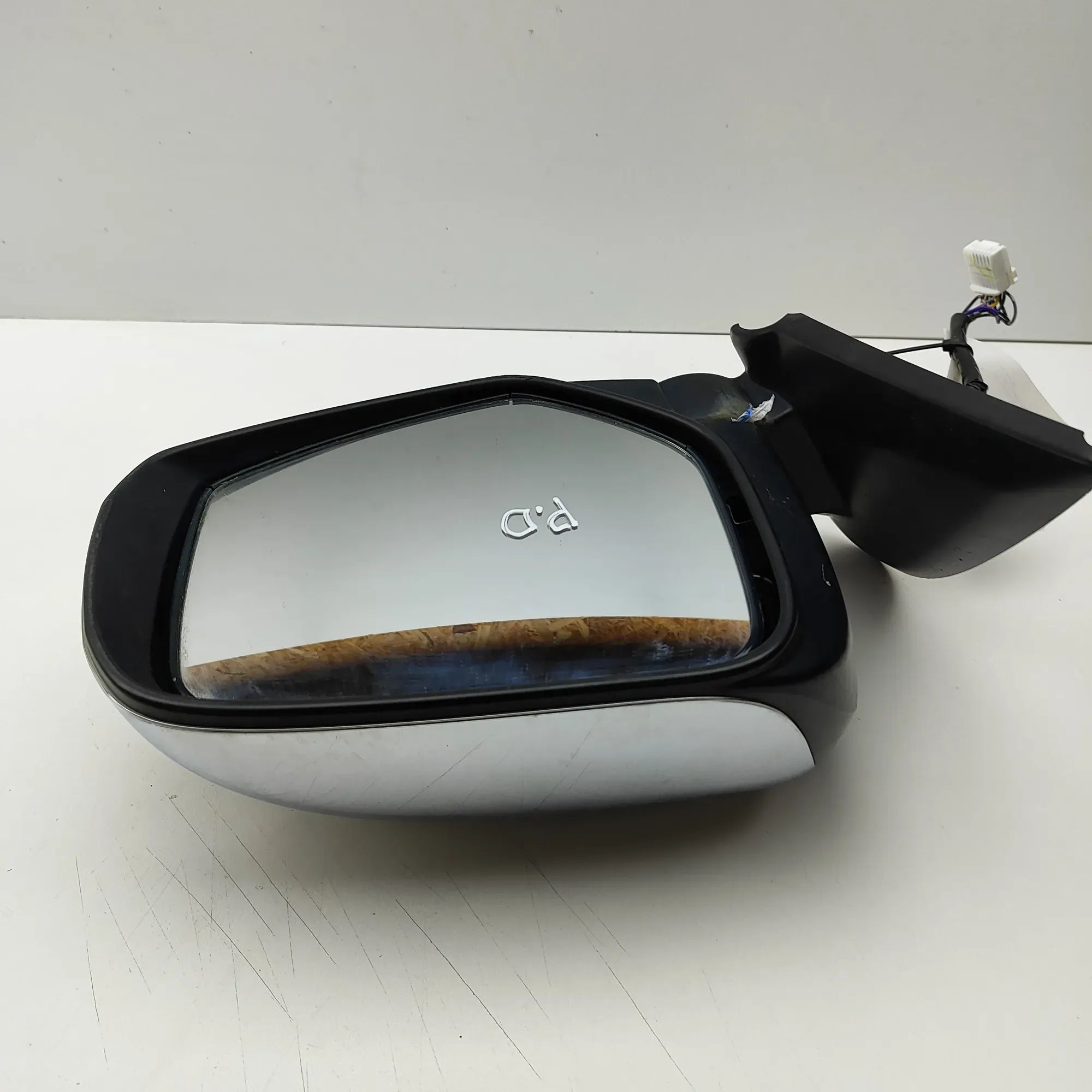 Mitsubishi L200 Right Side Wing Mirror Right Side Wing Mirror — MITSUBISHI L (200 / TR...