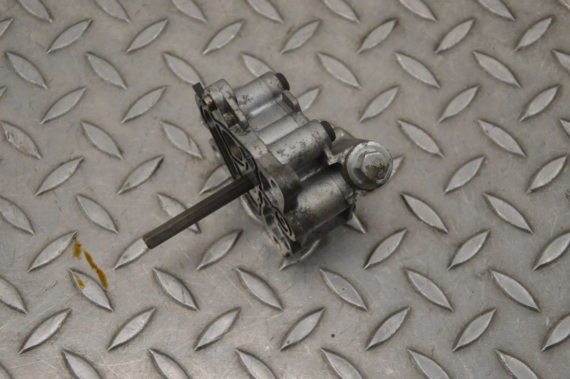Alfa-Romeo Giulia (952) Oil Pump Oil pump — ALFA ROMEO GIULIA (952_) (2015-...) ...