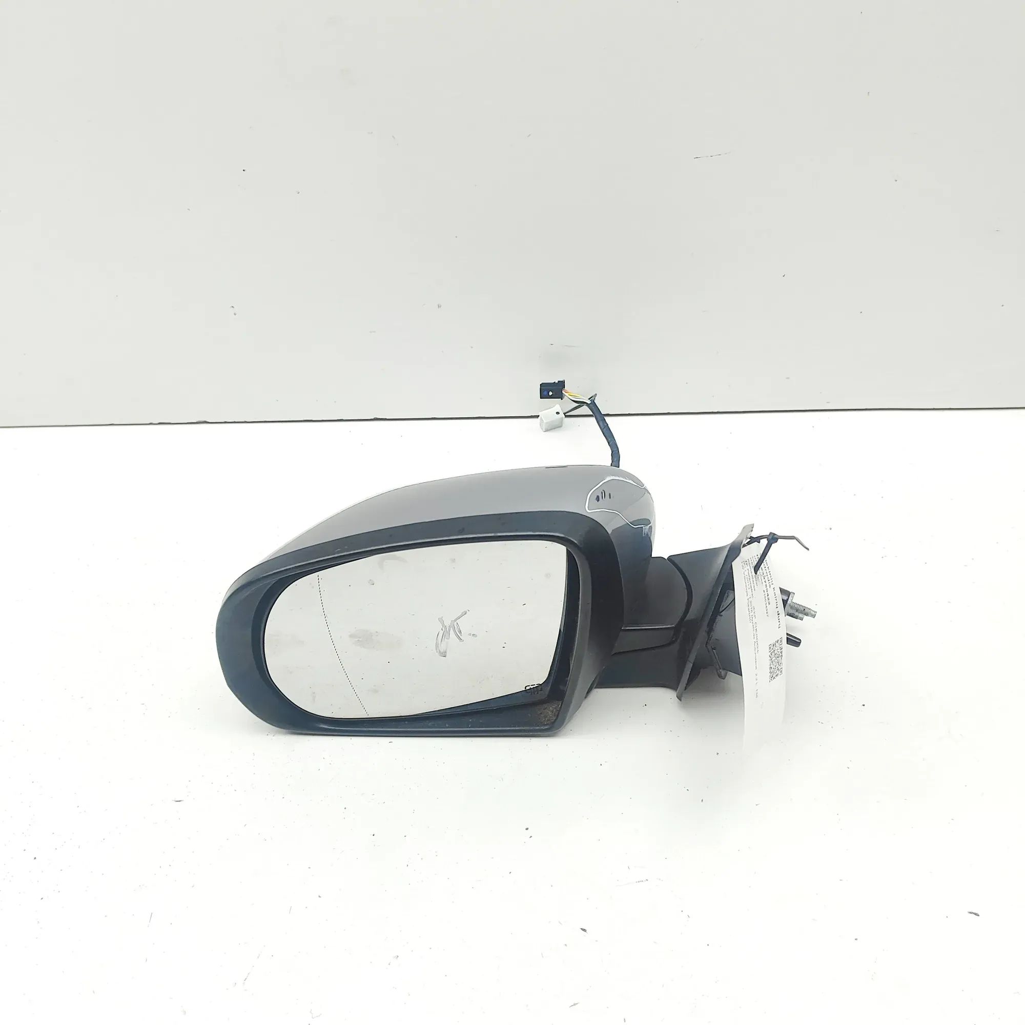 Jeep Cherokee (KL) Left Side Wing Mirror Left Side Wing Mirror — JEEP CHEROKEE (KL) (201...