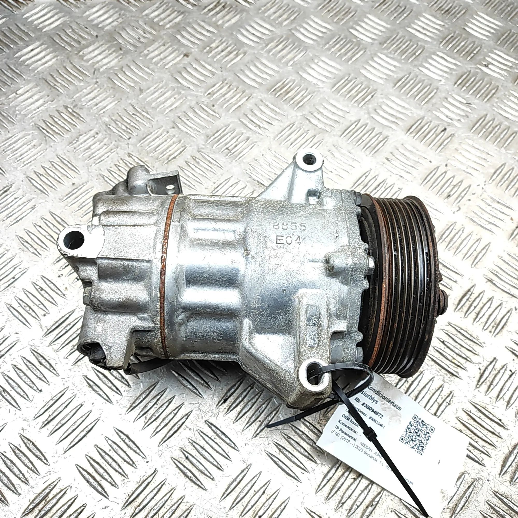 Nissan Juke Air-conditioning compressor Air-conditioning compressor — NISSAN JUKE (F16)...