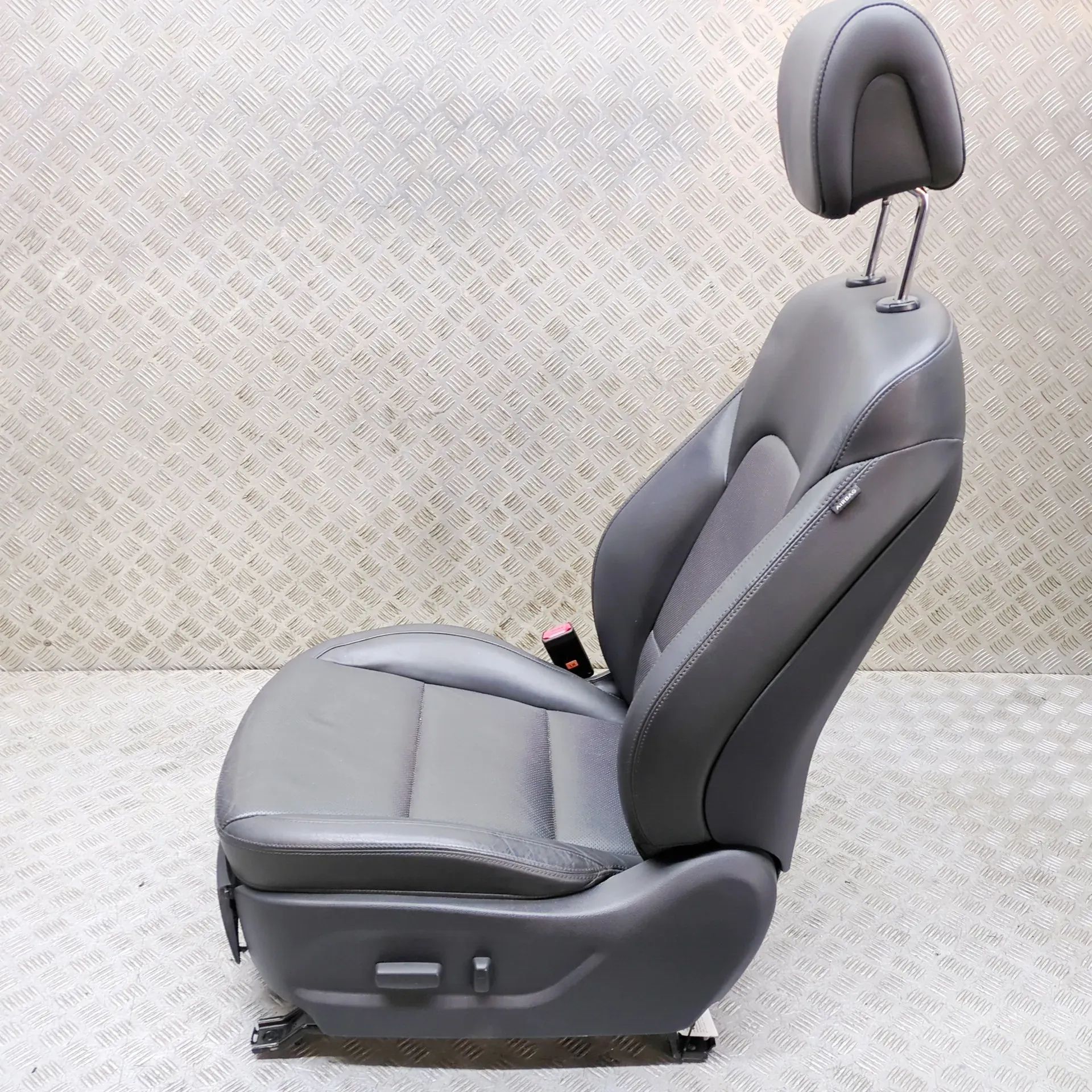 Hyundai Santa Fe Front Left Seat Front left seat — HYUNDAI SANTA (FÉ III DM) (20...