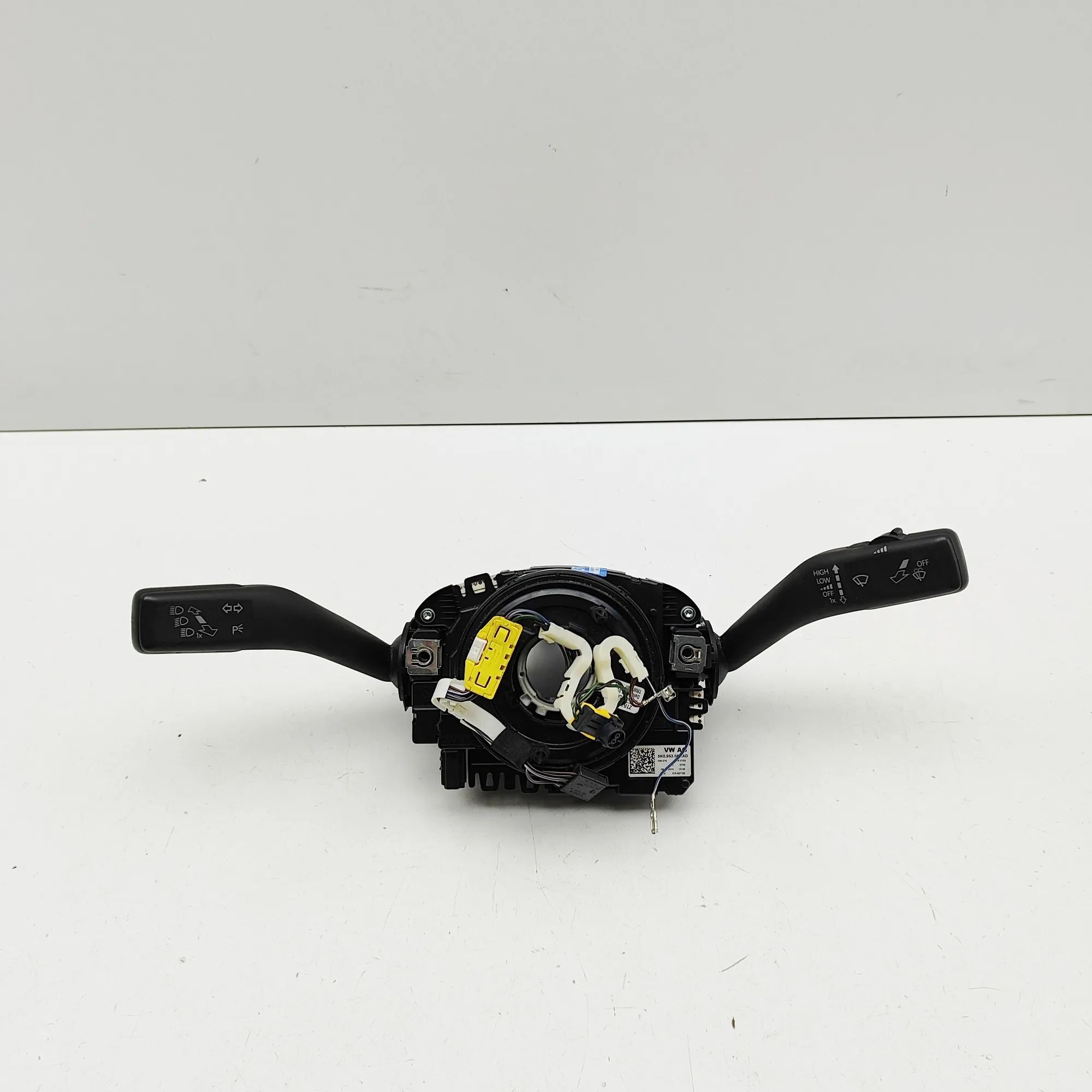 Volkswagen Jetta Indicator Wiper Stalk Switch Indicator Wiper Stalk Switch — VW JETTA (MK6 16...