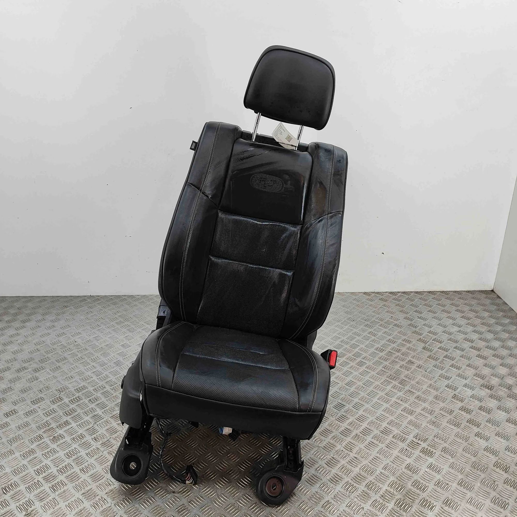 Jeep Grand Cherokee (WK) Front Right Seat Front right seat — JEEP GRAND CHEROKEE (IV WK, ...