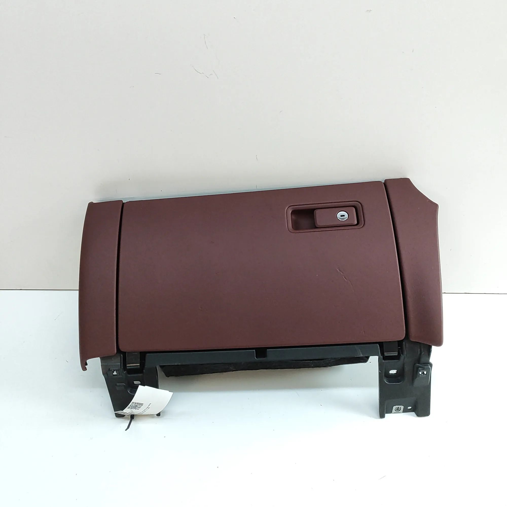 Porsche Cayenne Glove Compartment Glove compartment — PORSCHE CAYENNE (Coupe 9YB)...