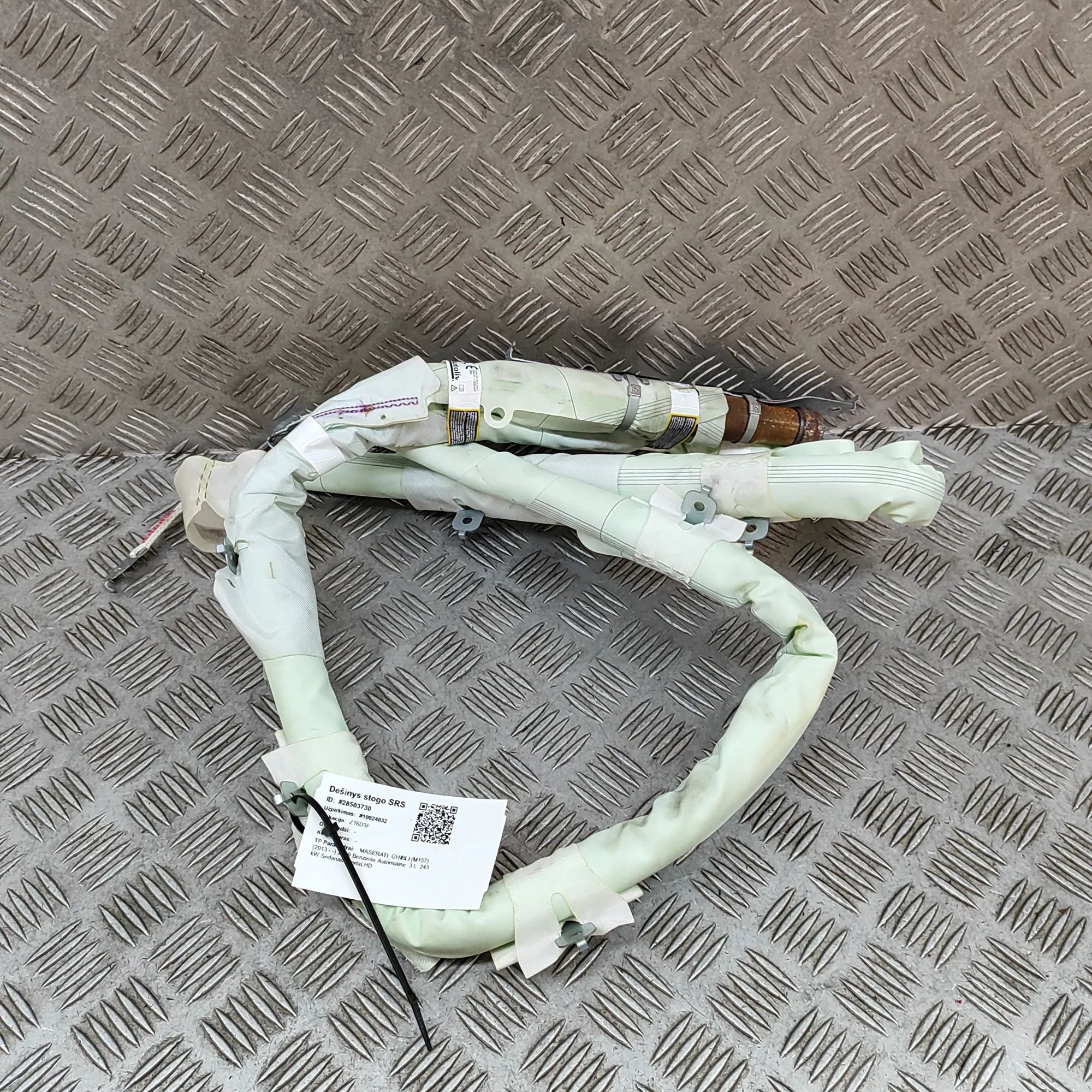 Maserati Ghibli Right Side Roof Safety Curtain SRS Right Side Roof Safety Curtain SRS — MASERATI G...