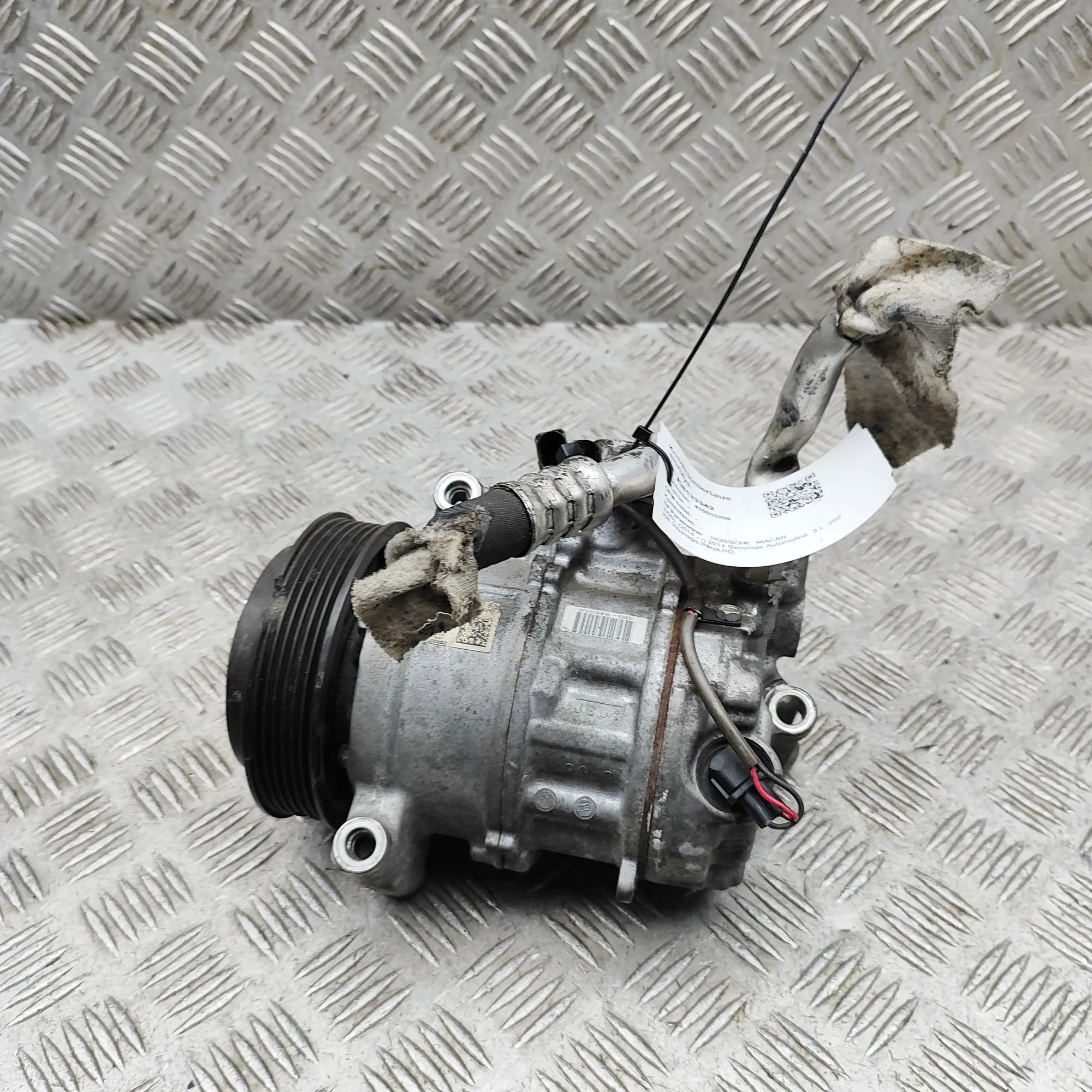 Porsche Macan Air-conditioning compressor Air-conditioning compressor — PORSCHE MACAN (95...