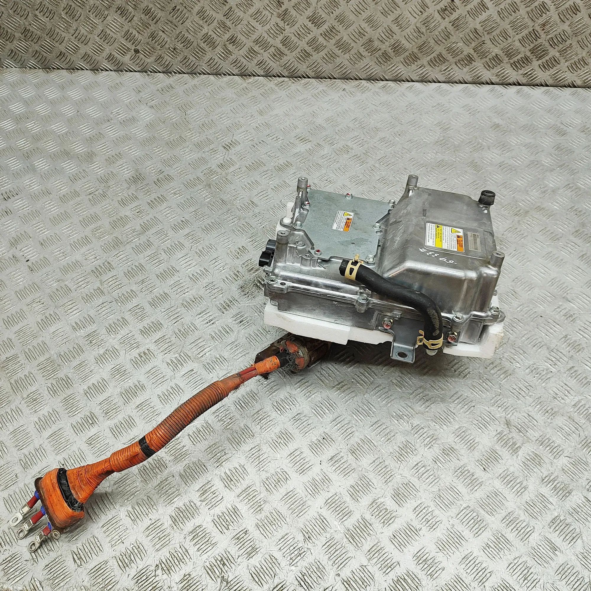 Mitsubishi Outlander Invertteri Inverter — MITSUBISHI OUTLANDER (III GG_W, GF_W...