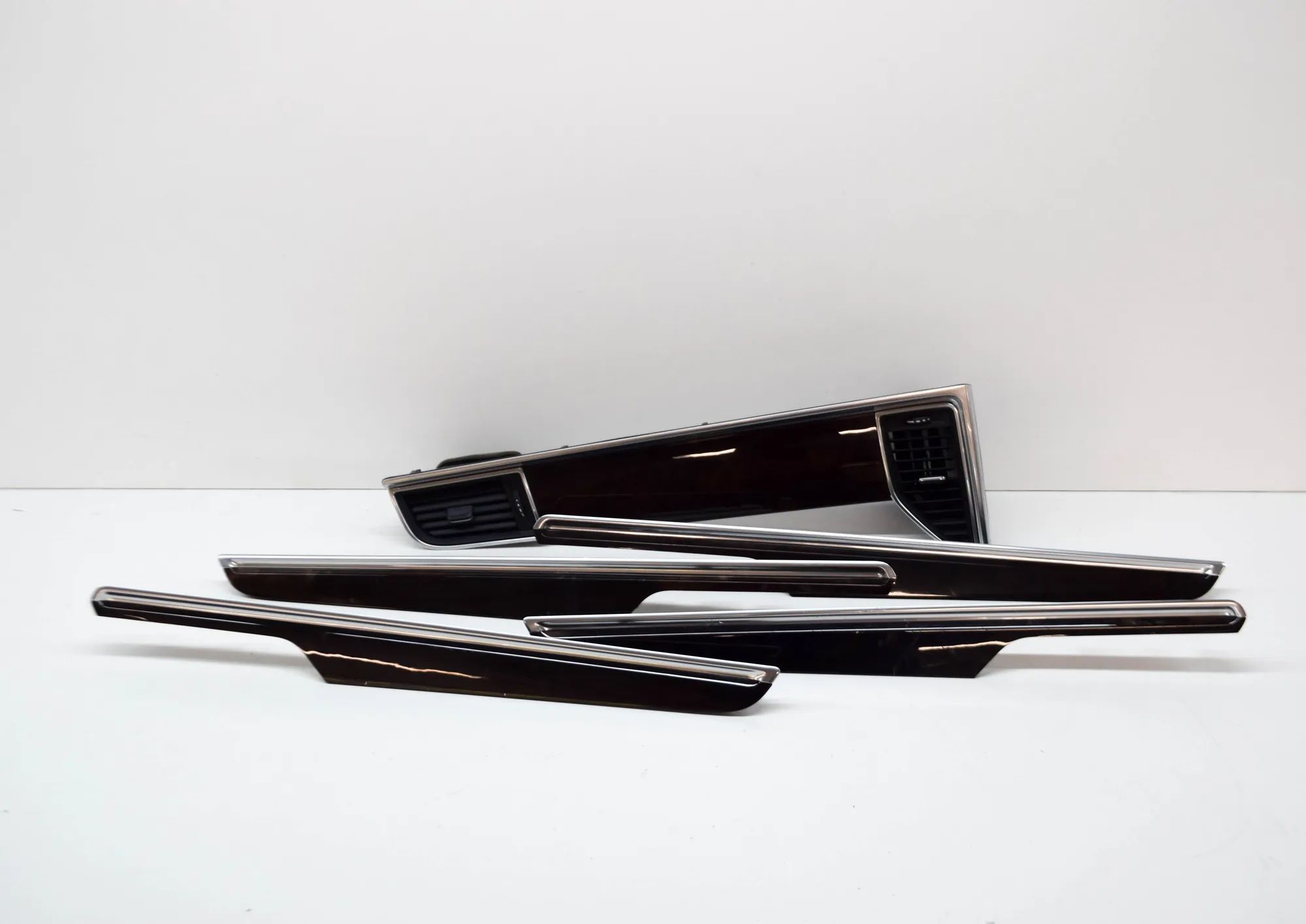 Porsche Macan Interior Trim Strips Kit Interior Trim Strips Kit — PORSCHE MACAN (95B) ...