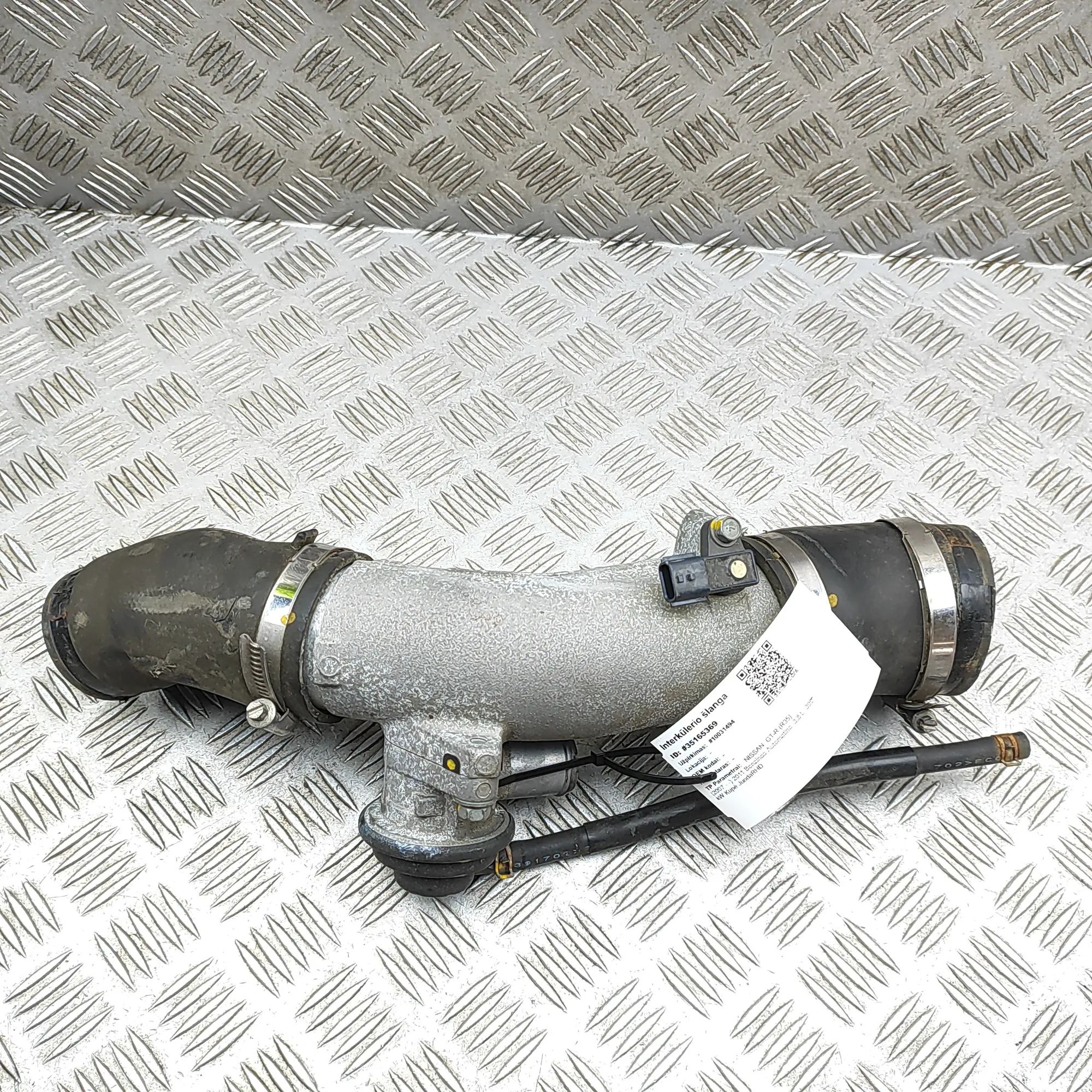 Nissan GT-R Intercooler hose — right Intercooler hose — right — NISSAN GT-R (R35) (2...