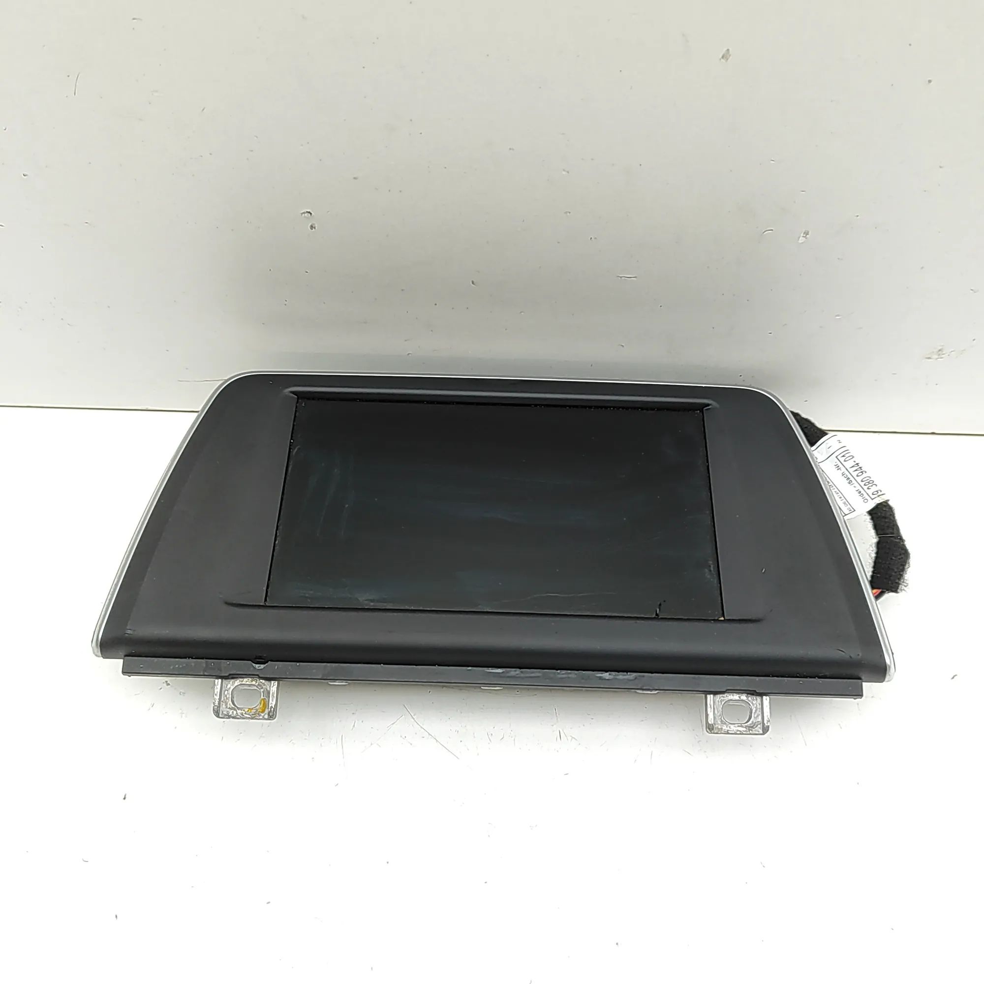 BMW X1 (F48) Navigation display Navigation display — BMW X1 (F48) (2014-2022) —...