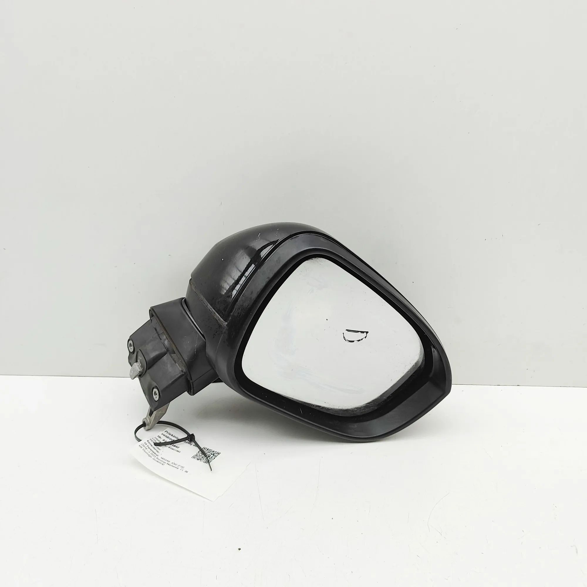 Nissan Juke Right Side Wing Mirror Right Side Wing Mirror — NISSAN JUKE (F16) (201...