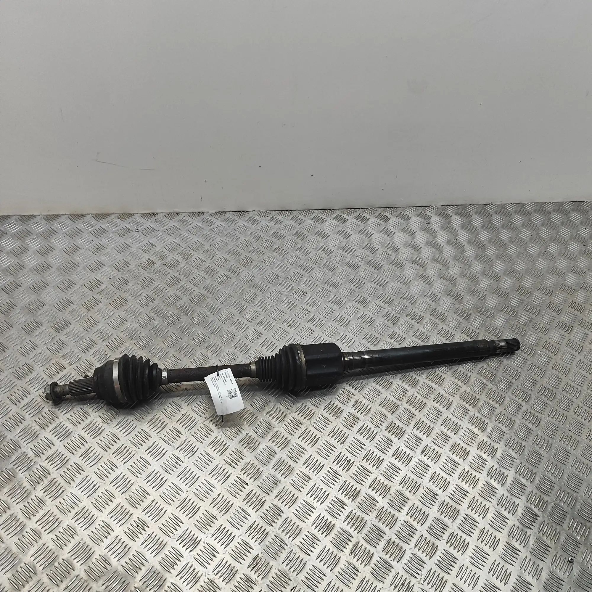Land Rover Discovery Front Right Driveshaft Front Right Driveshaft — LAND ROVER DISCOVERY (...