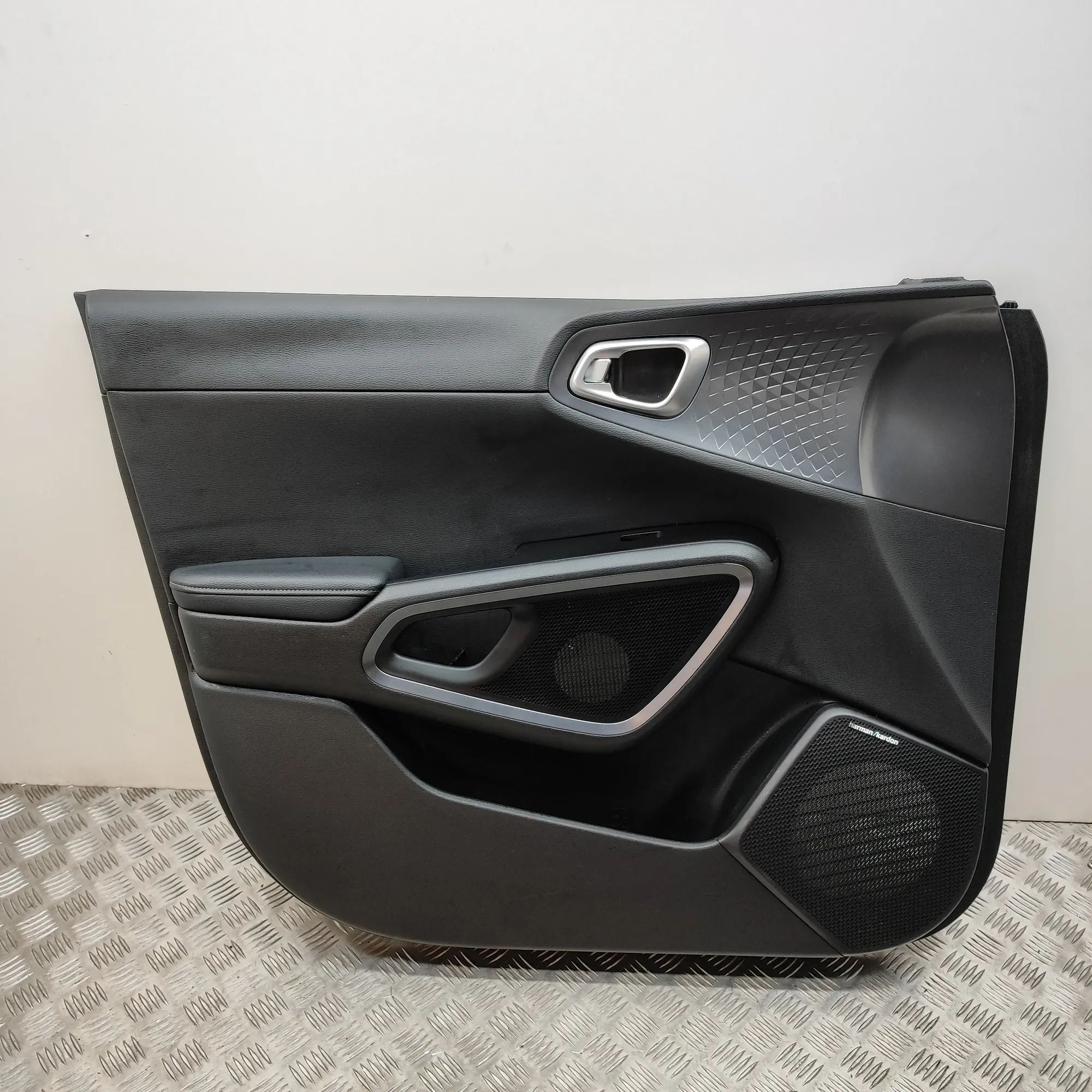 Kia Soul Front Left Door Panel Front Left Door Panel — KIA SOUL (III SK3) (201...