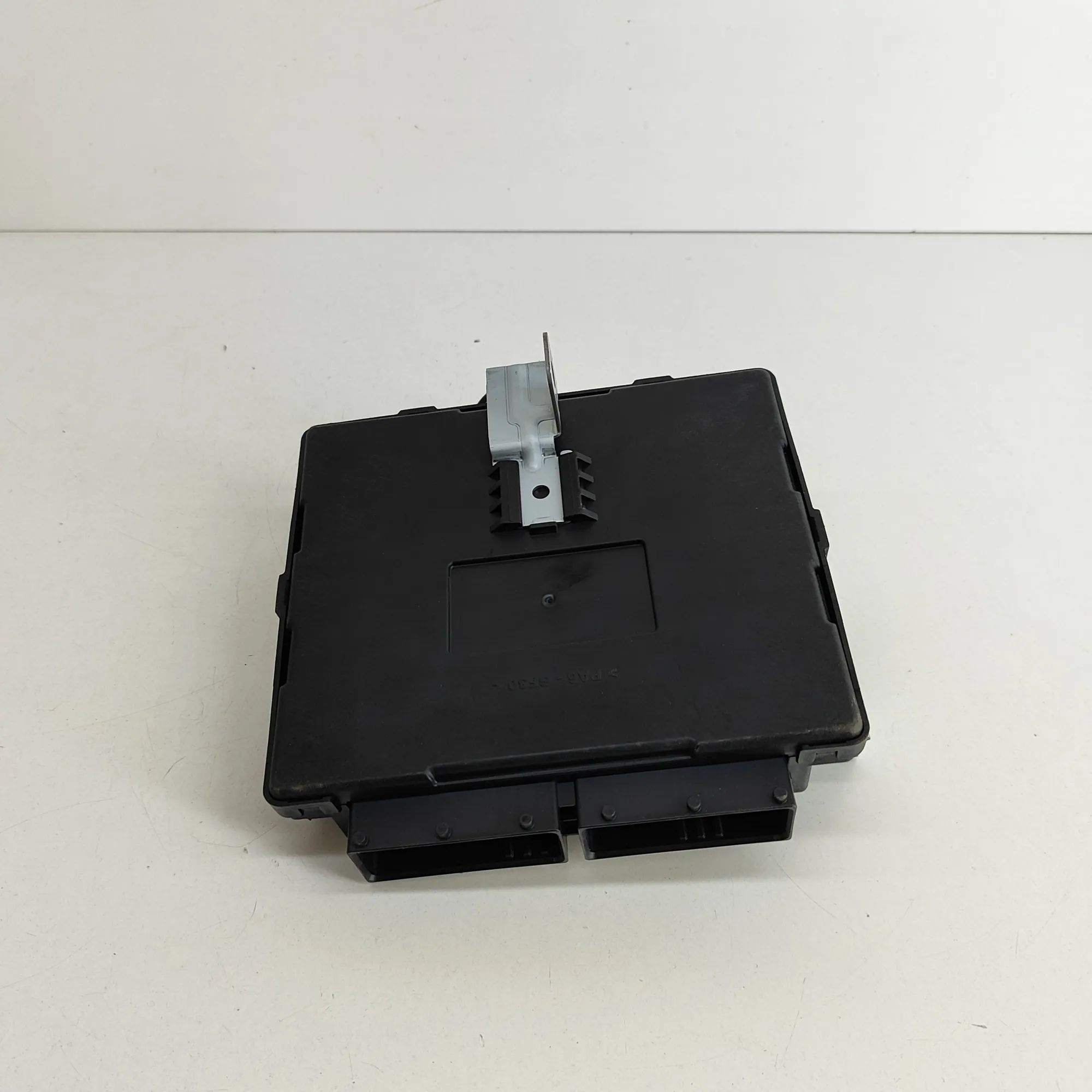 Ssangyong Korando Comfort Control Unit Comfort Control Unit — SSANGYONG KORANDO (C300)...