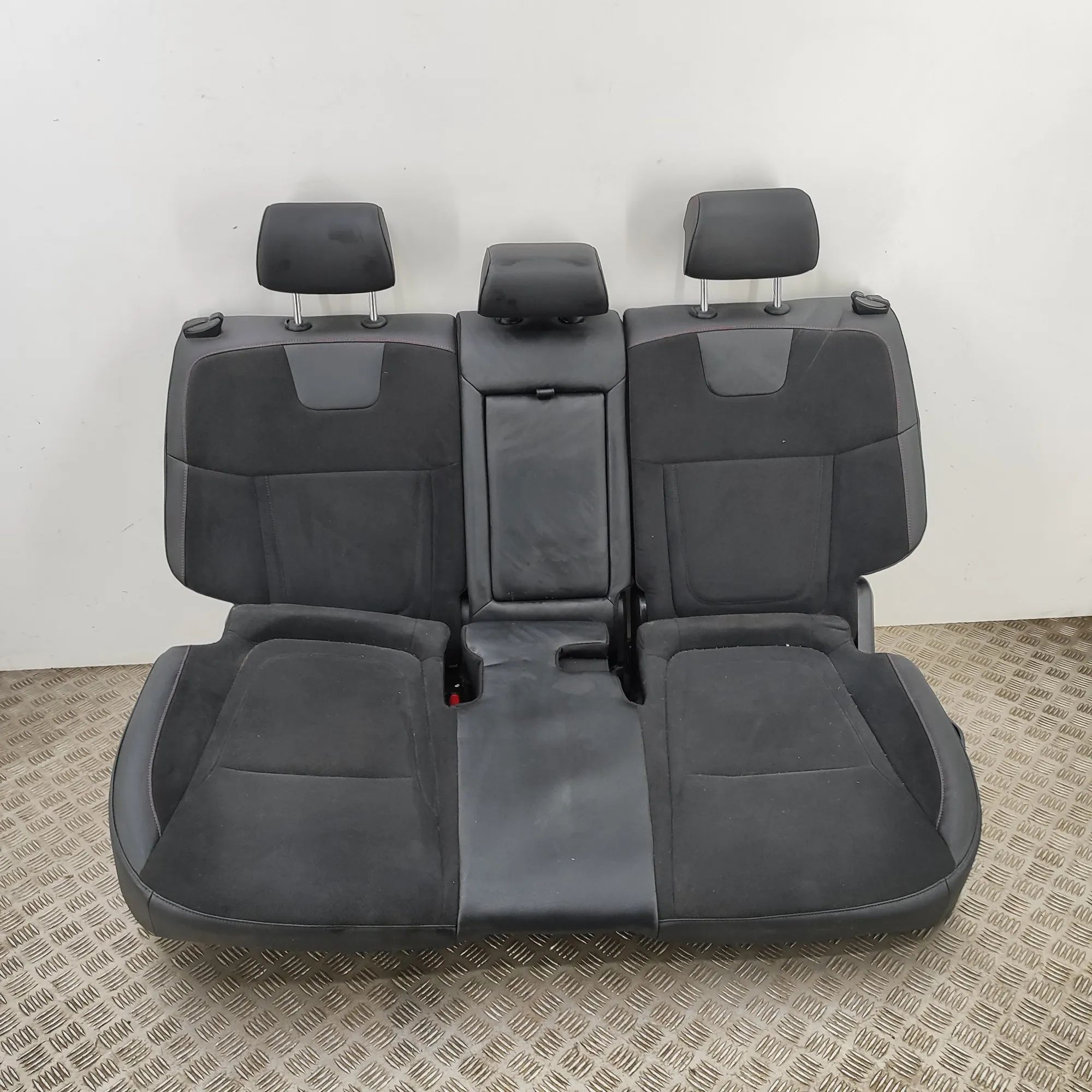 Hyundai Tucson Заднее сиденье Rear seat — HYUNDAI TUCSON (NX4E, NX4A) (2020-....