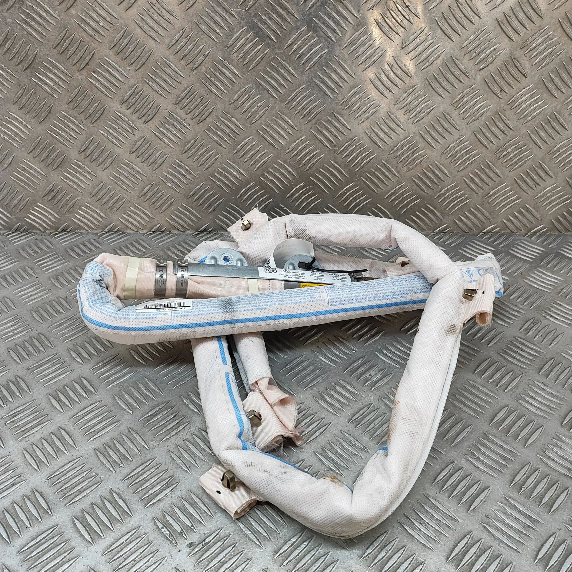 Porsche Macan Left Side Roof Safety Curtain SRS Left Side Roof Safety Curtain SRS — PORSCHE MAC...