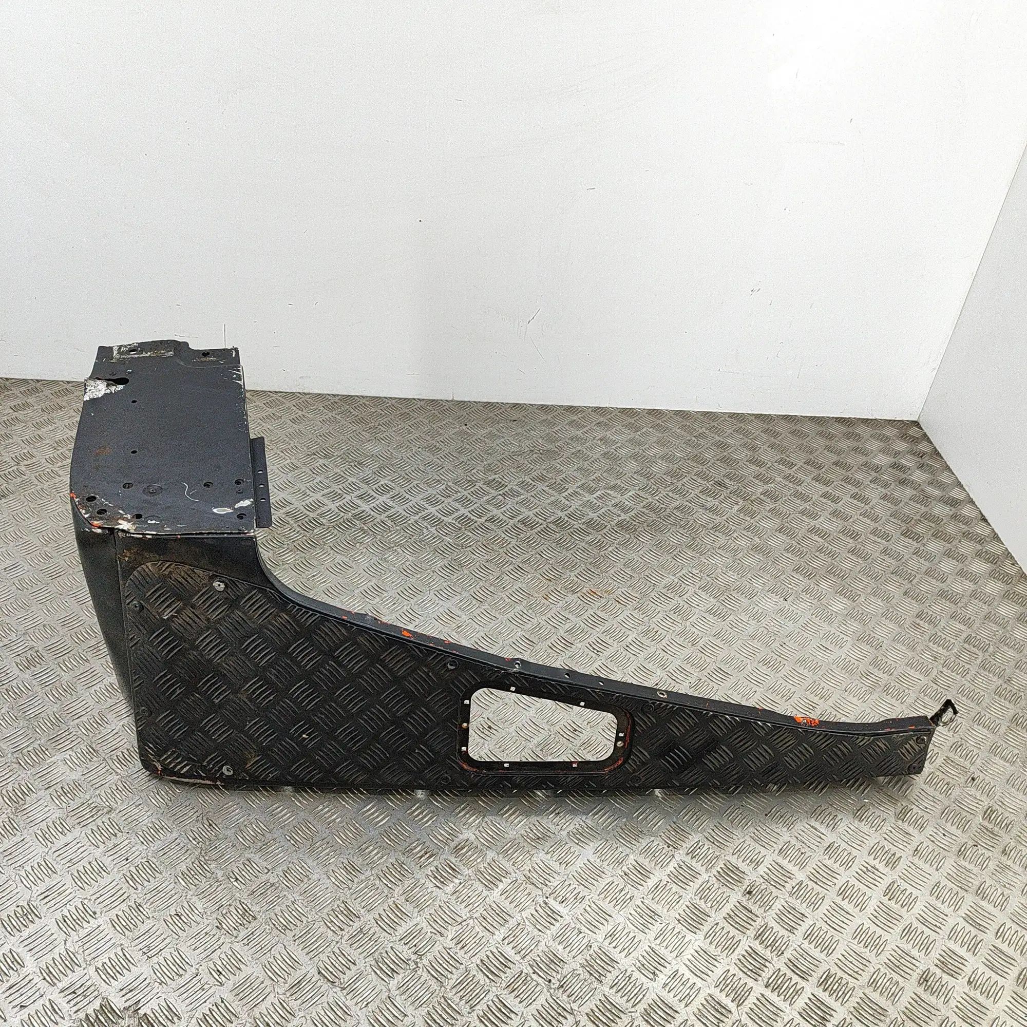 Land Rover Defender Front Left Fender Front Left Fender — LAND ROVER DEFENDER (L315) ...