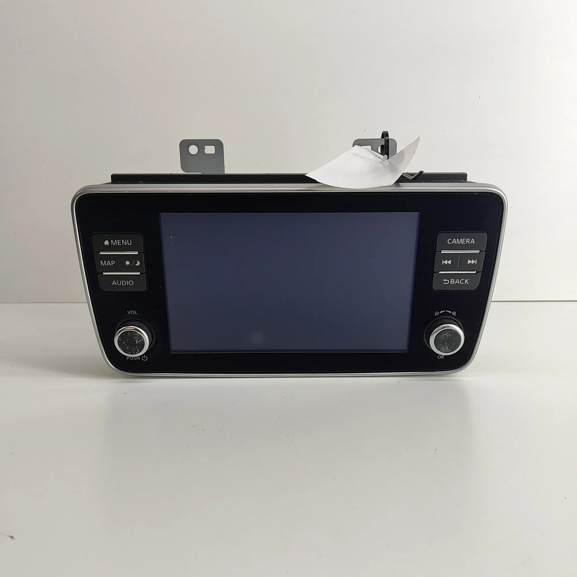 Nissan Leaf Radio / CD / navigation head unit Radio / CD / navigation head unit — NISSAN LEAF...